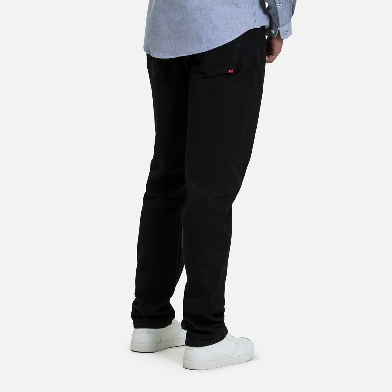 JEAN 5 BOLSILLOS COLOR NEGRO NEGRO