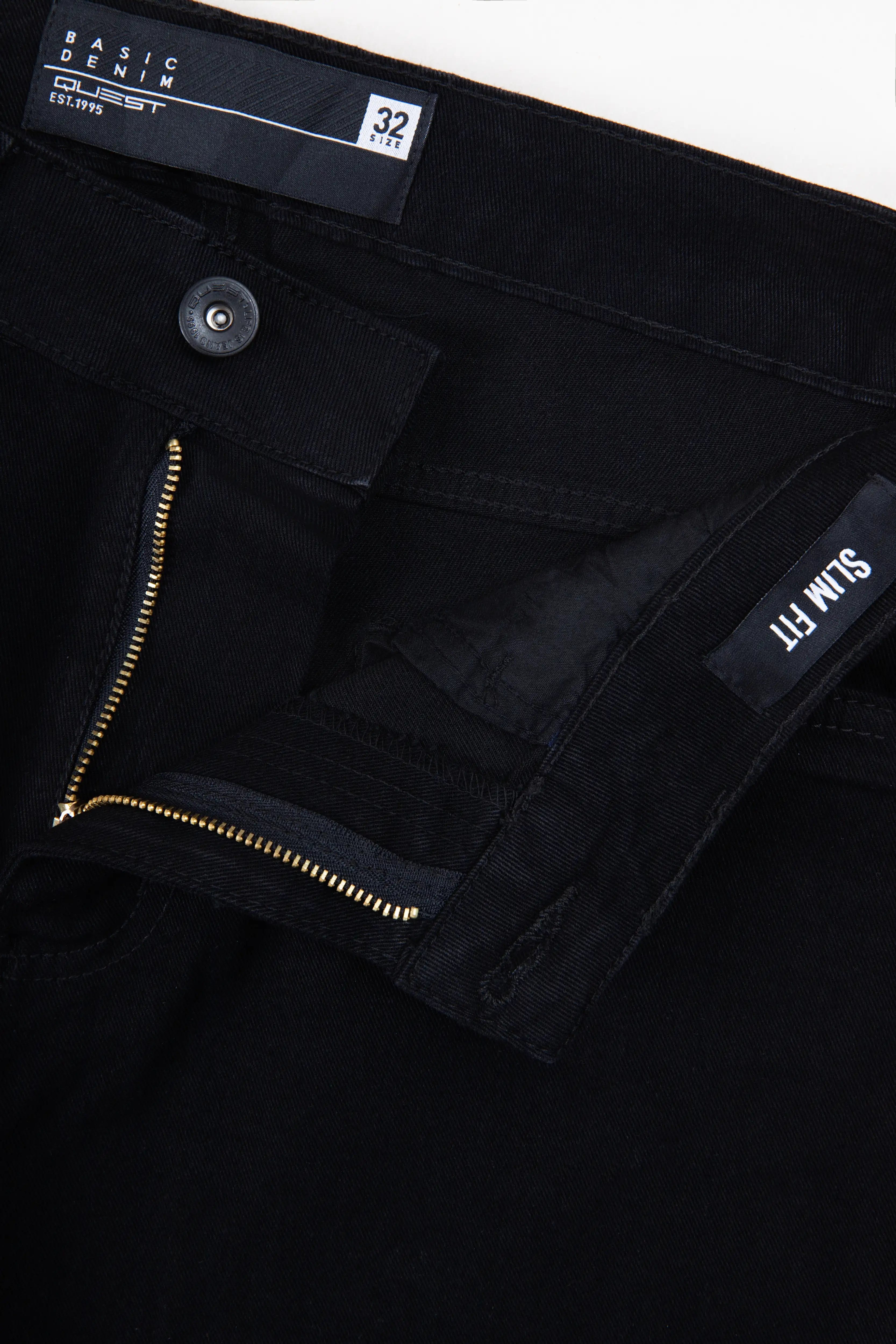 JEAN 5 BOLSILLOS COLOR NEGRO NEGRO