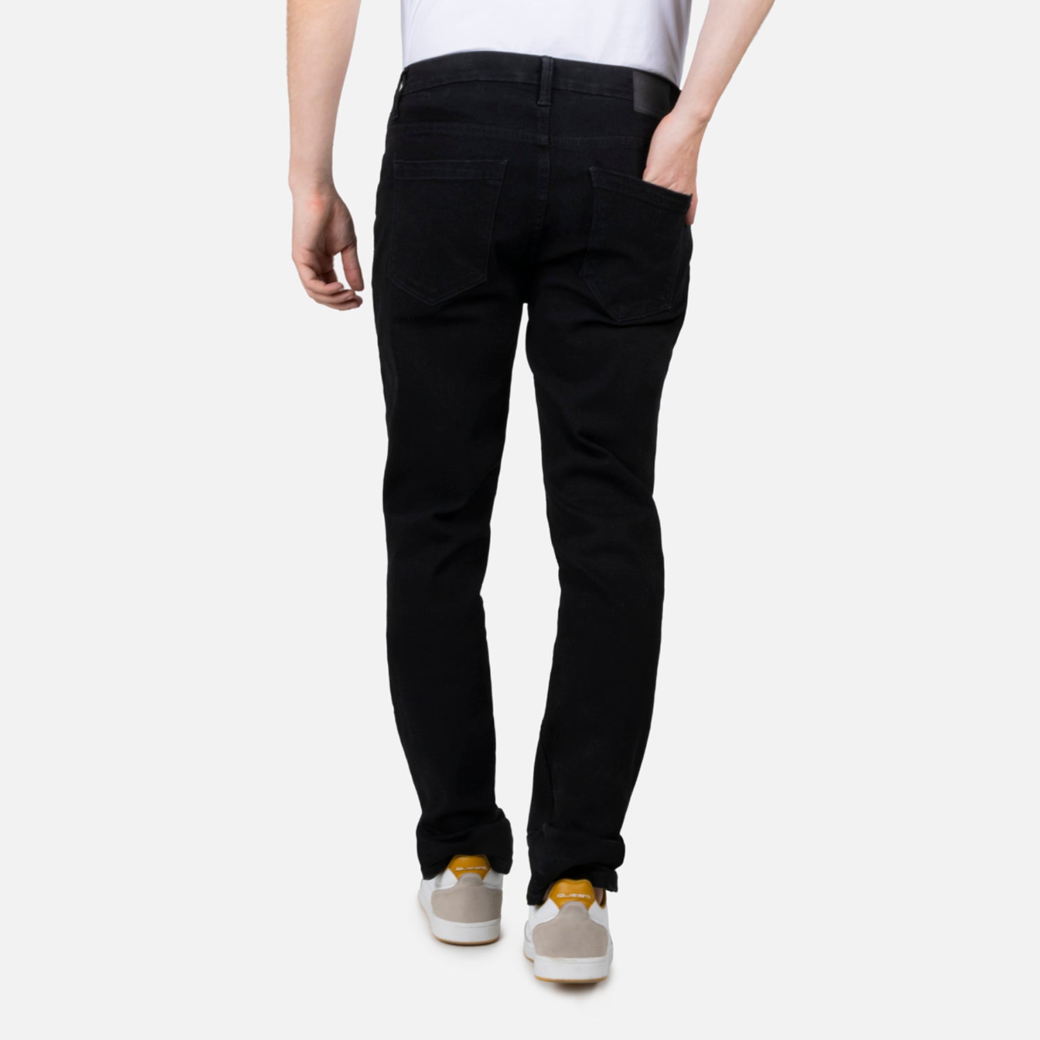 JEAN 5 BOLSILLOS COLOR NEGRO NEGRO