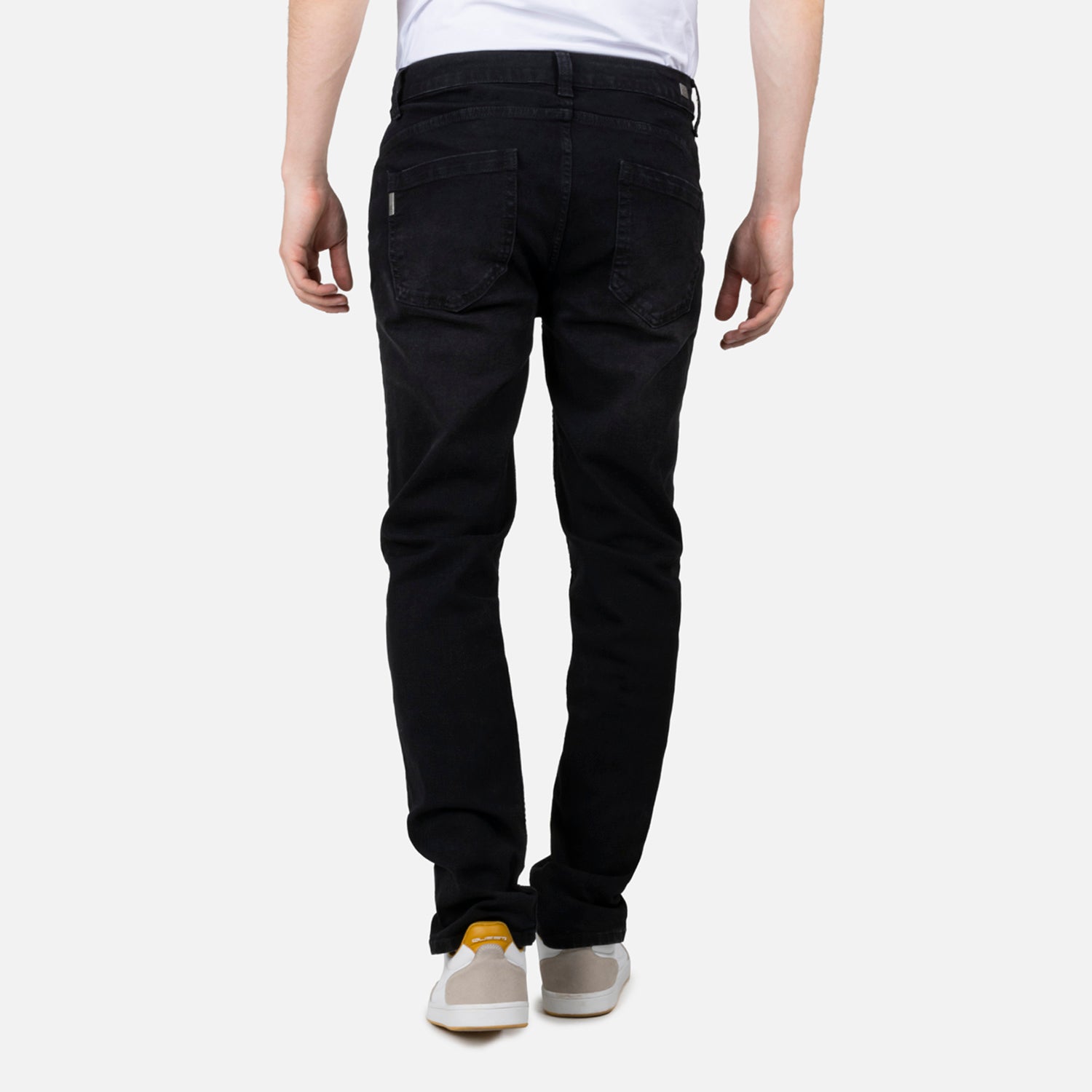 JEAN 5 BOLSILLOS COLOR NEGRO NEGRO