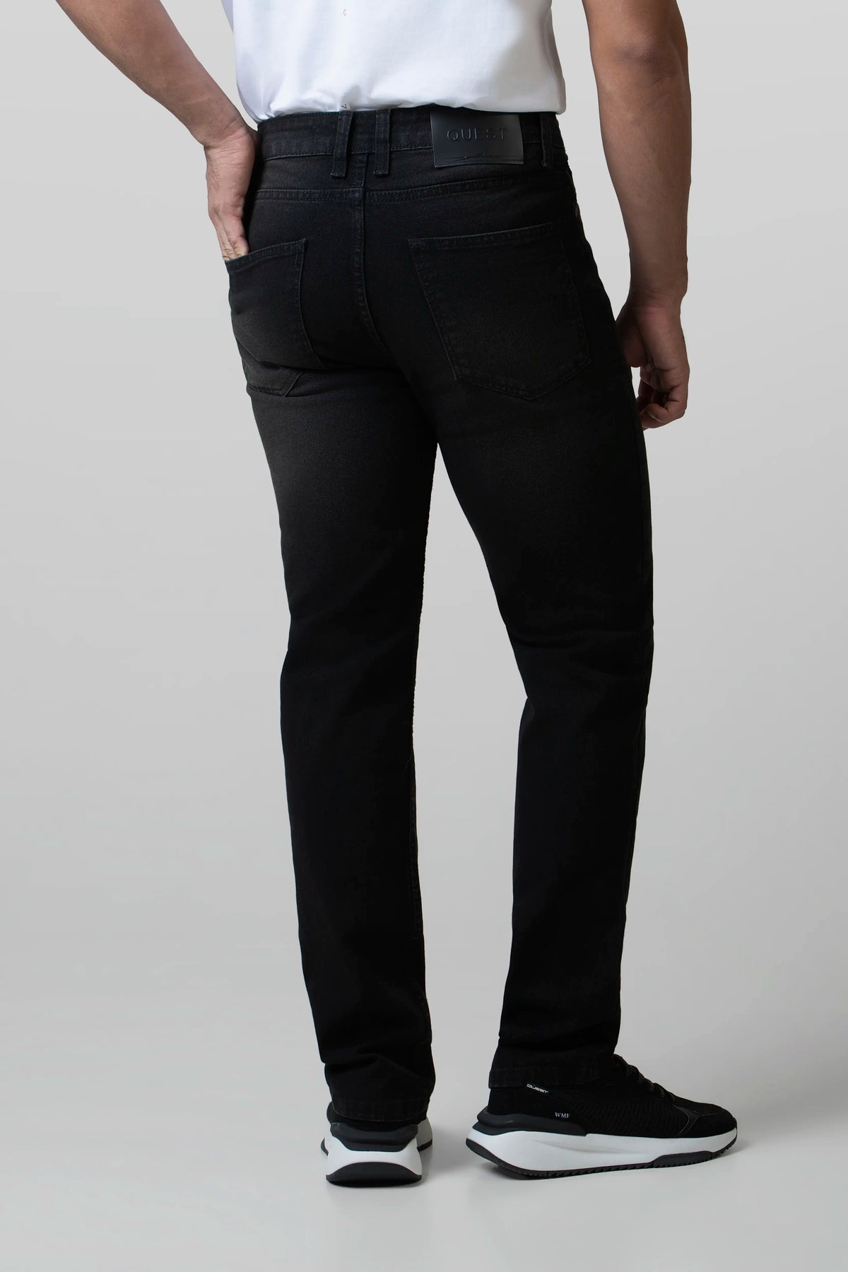 JEAN 5 BOLSILLOS COLOR NEGRO