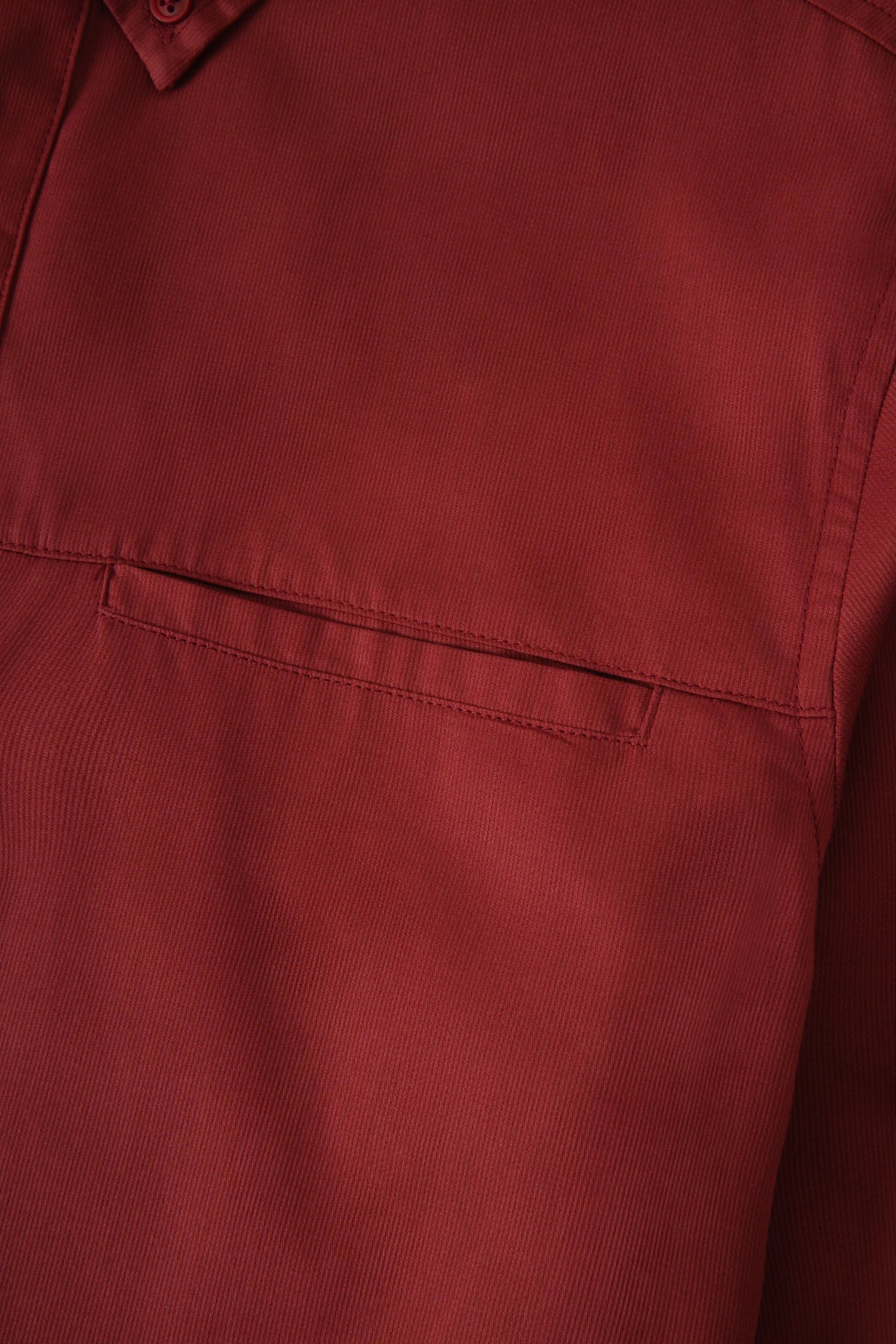 CAMISA MANGA LARGA COLOR VINOTINTO