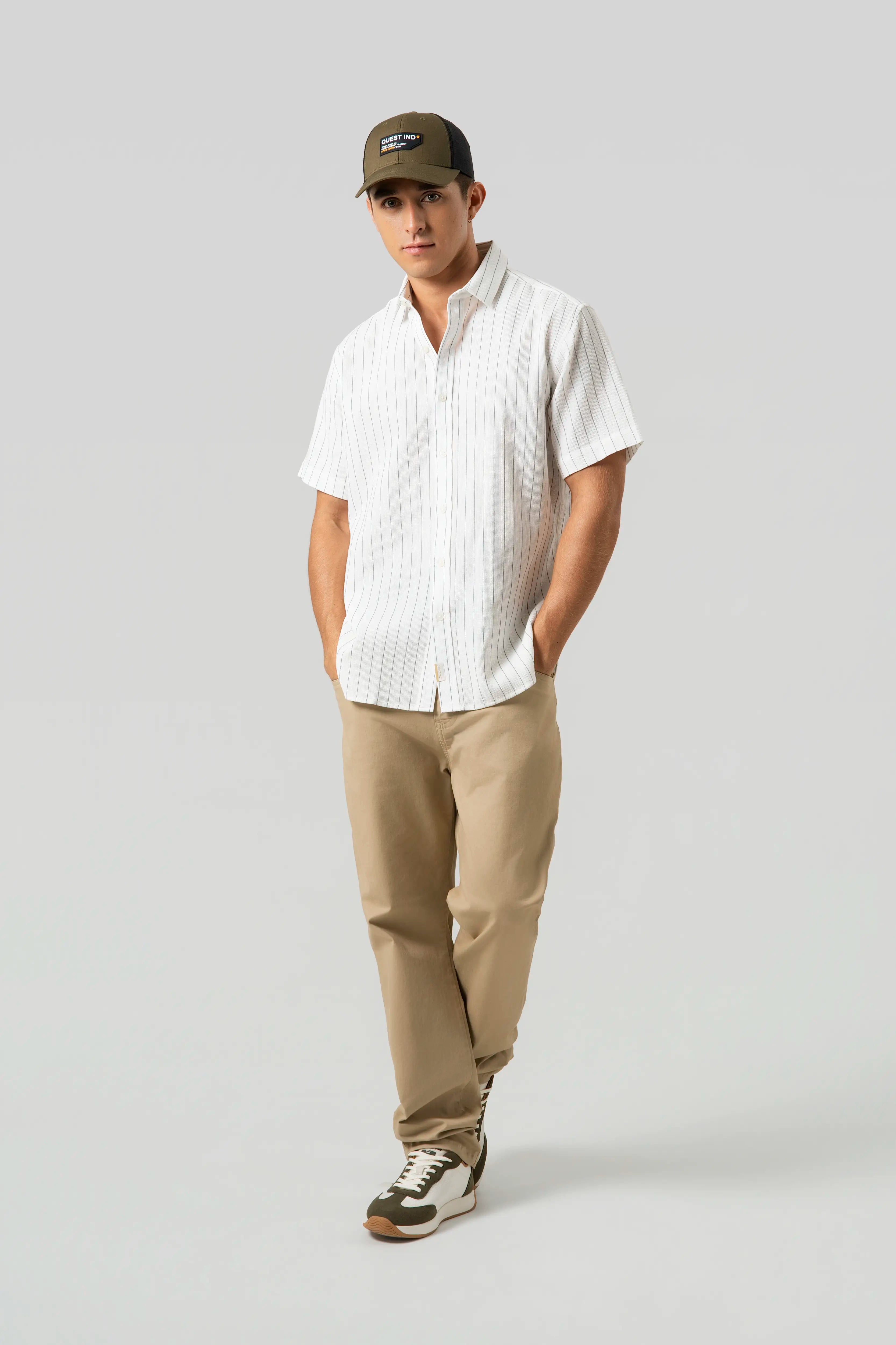 CAMISA MANGA CORTA COLOR IVORY-AZUL OSCURO