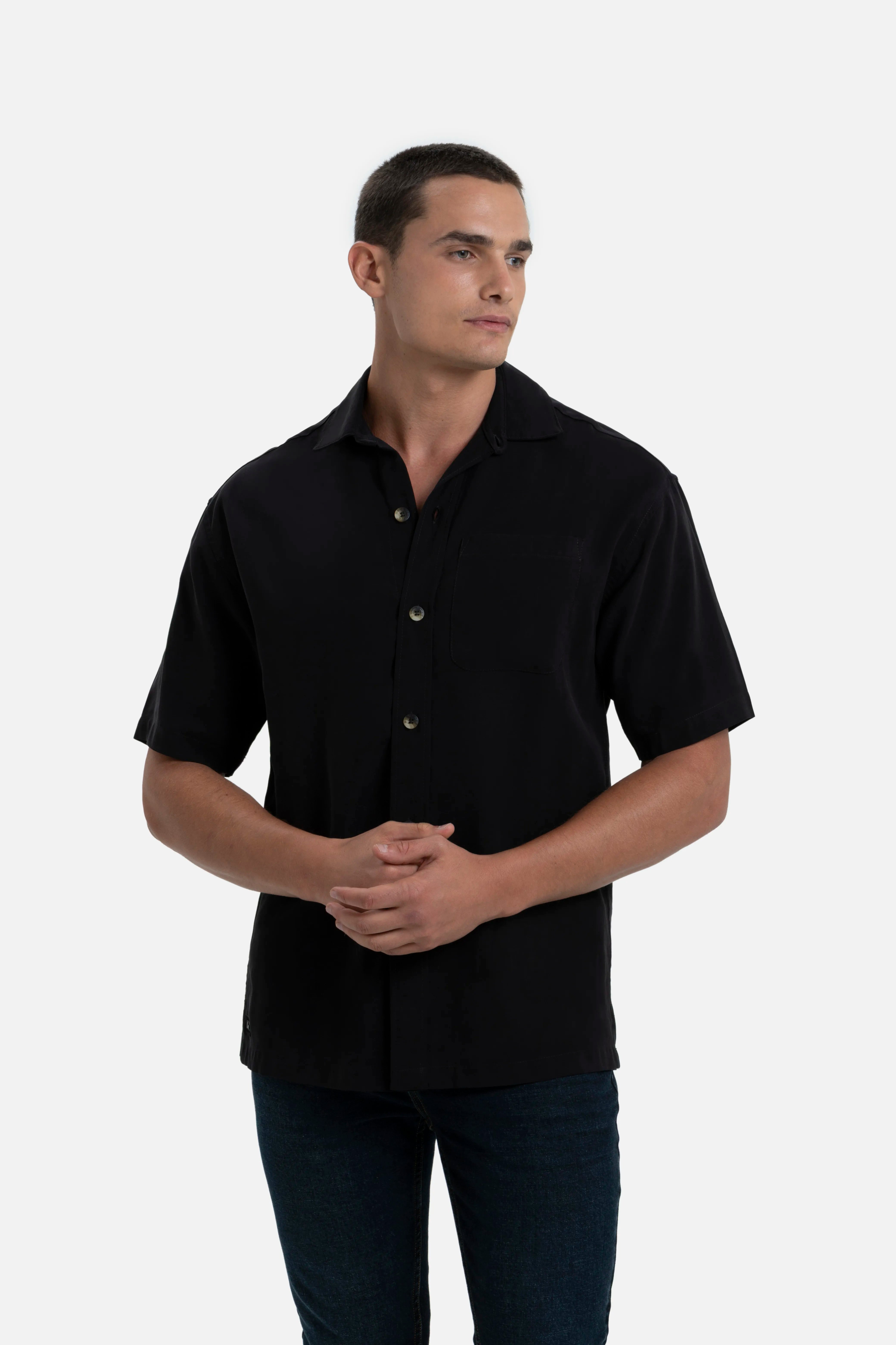 CAMISA MANGA CORTA COLOR NEGRO