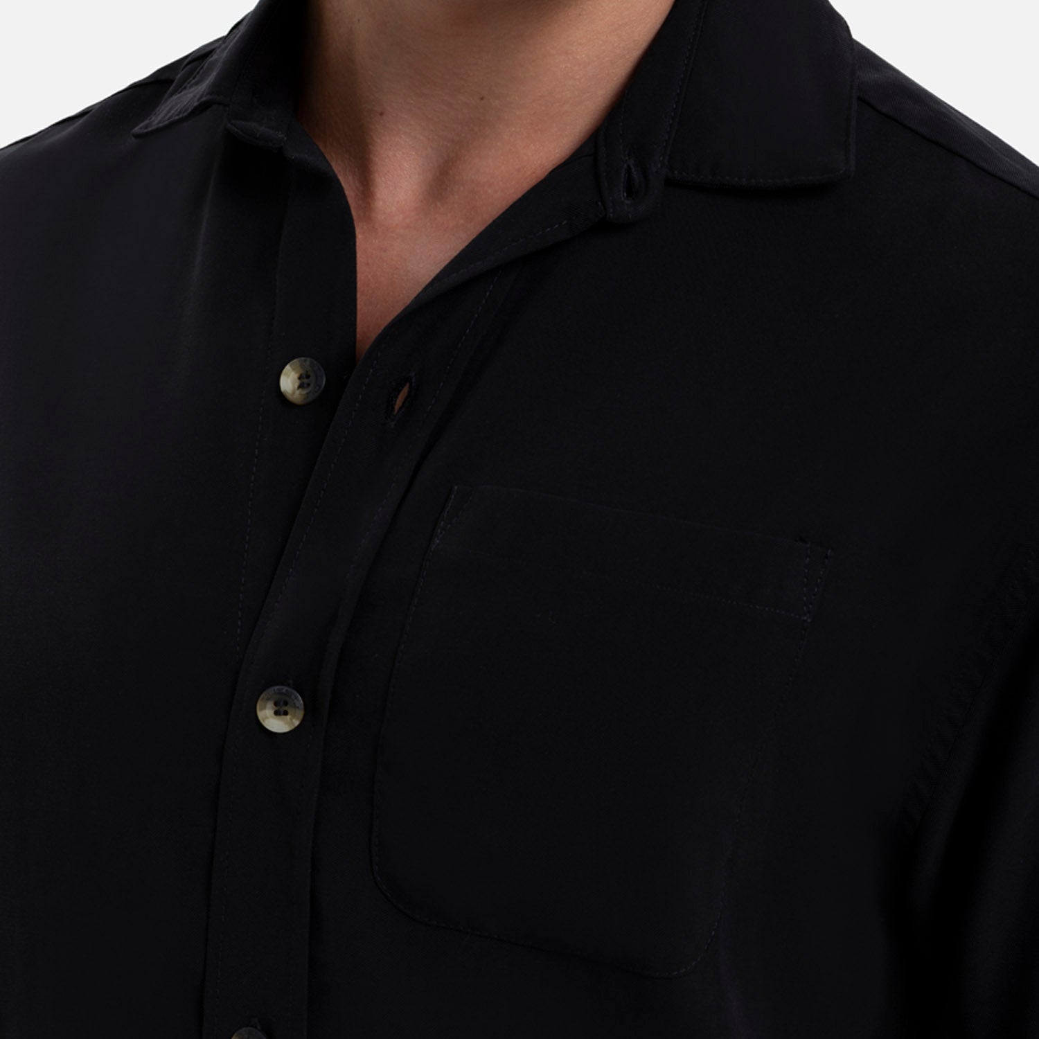 CAMISA MANGA CORTA COLOR NEGRO