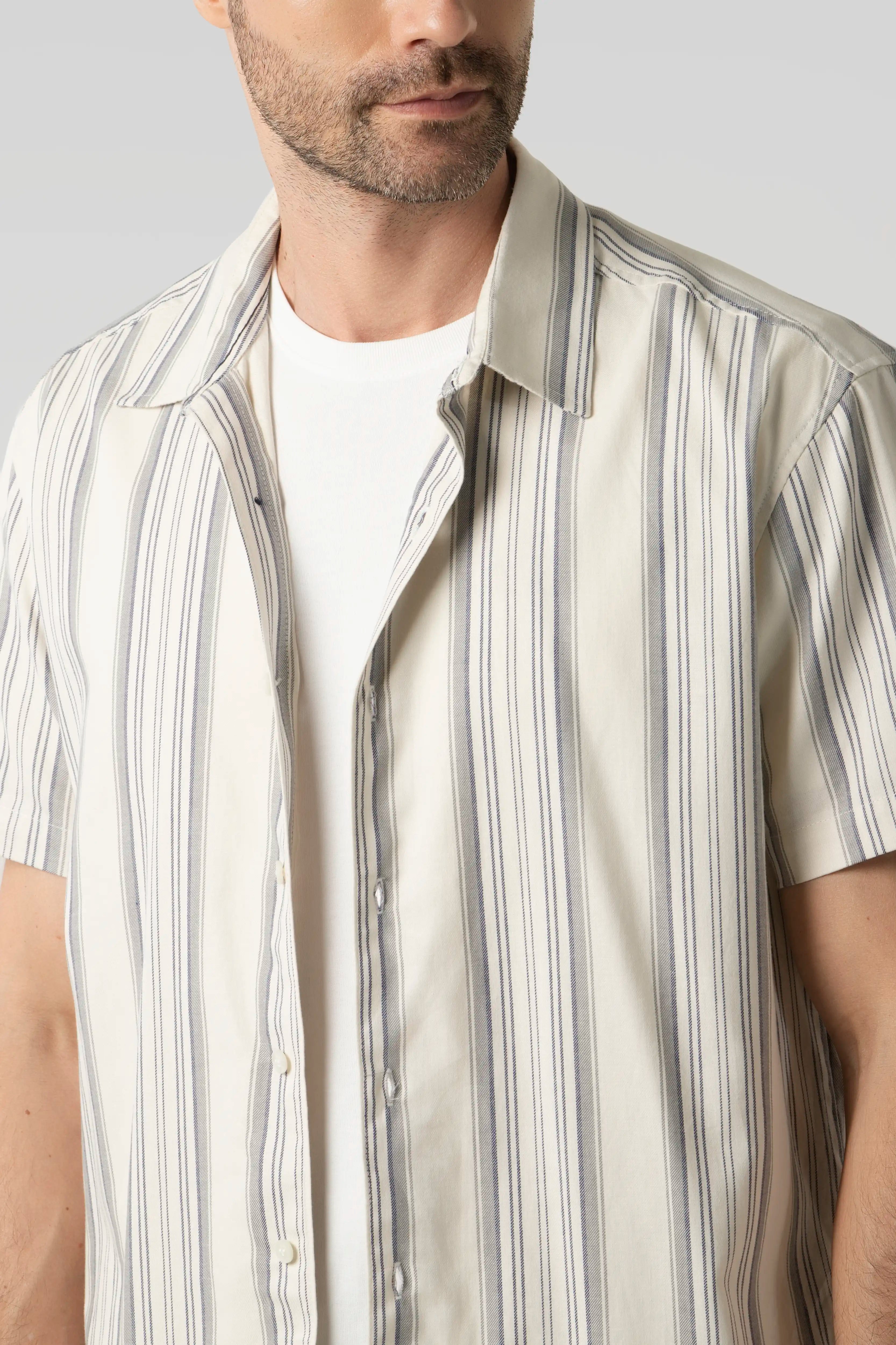 CAMISA MANGA CORTA COLOR BEIGE