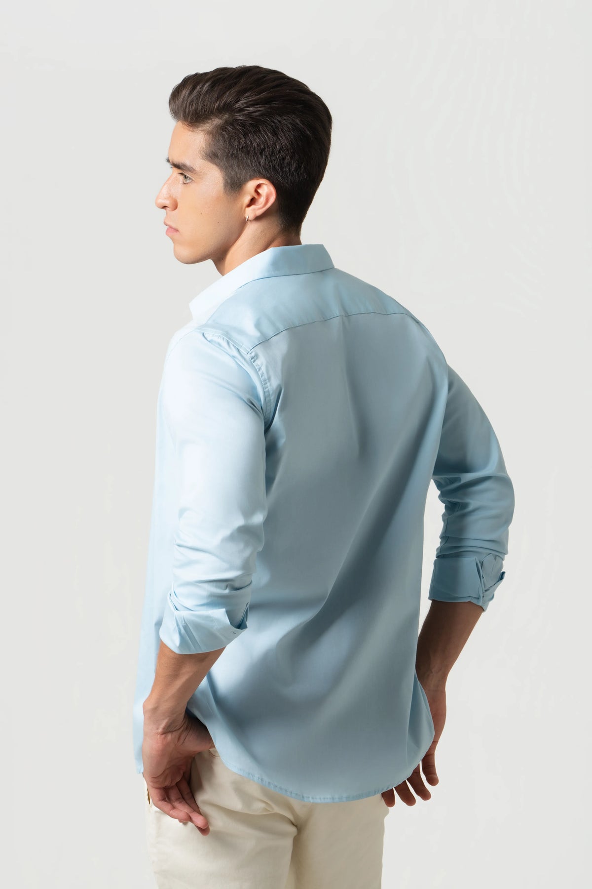 CAMISA SLIM MANGA LARGA COLOR AZUL CLARO