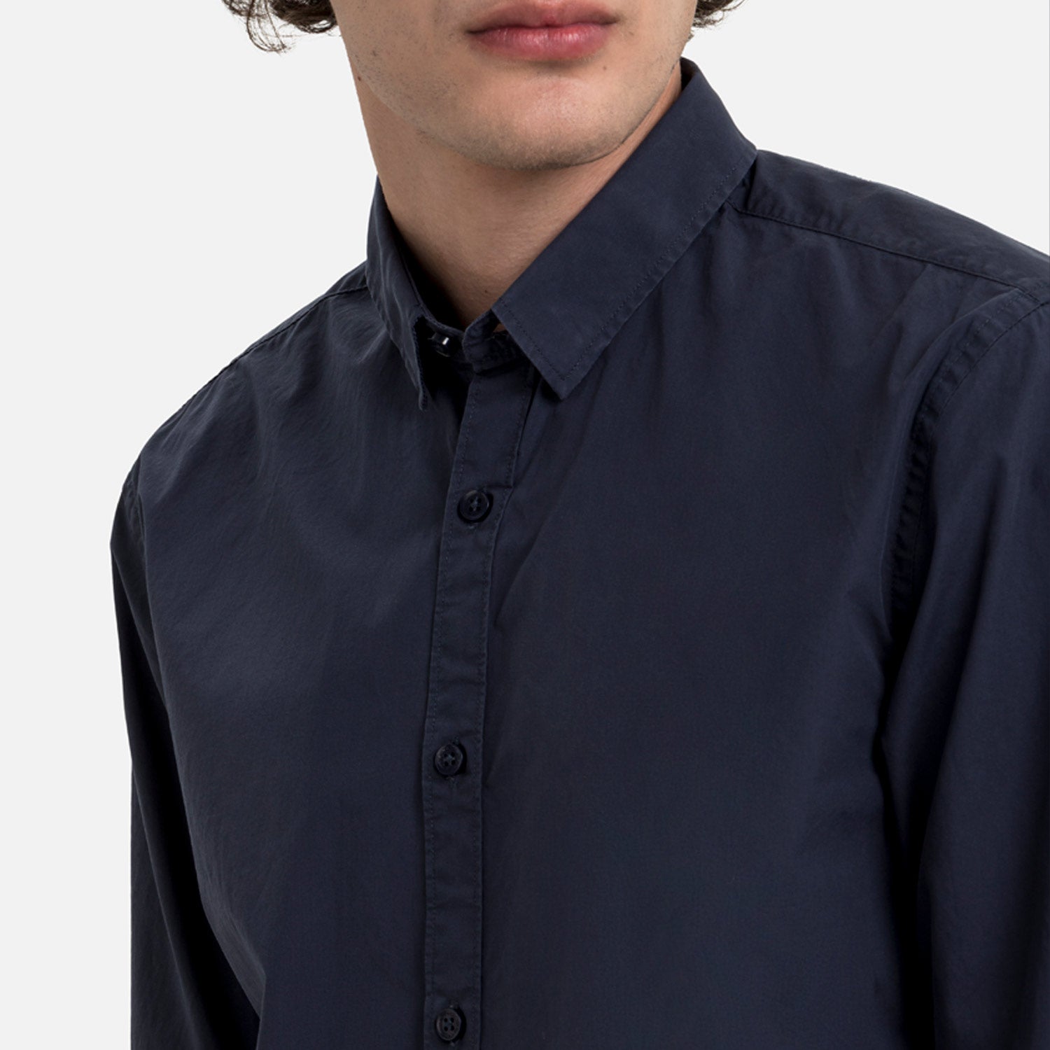 CAMISA MANGA LARGA COLOR AZUL NOCHE