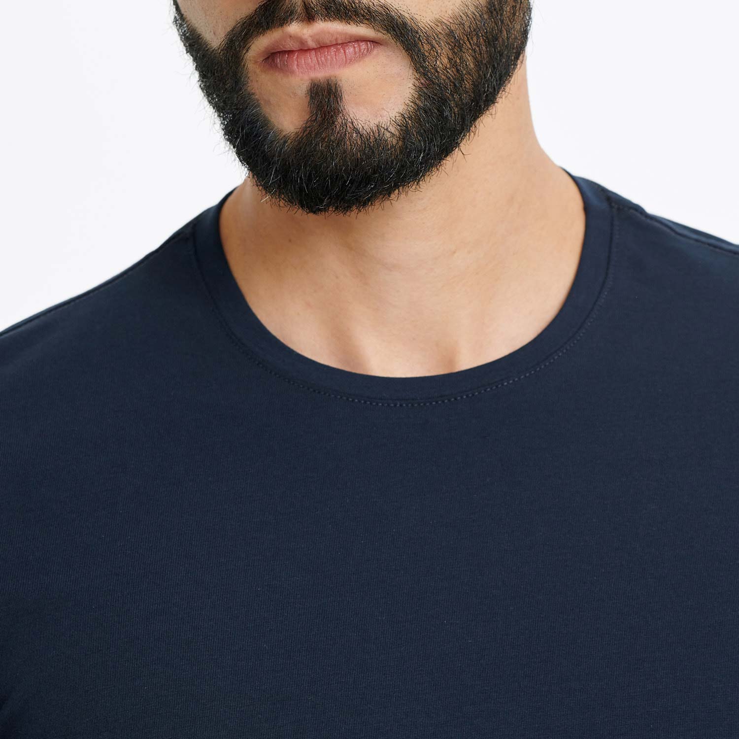 CAMISETA SLIM MANGA CORTA COLOR AZUL OSCURO