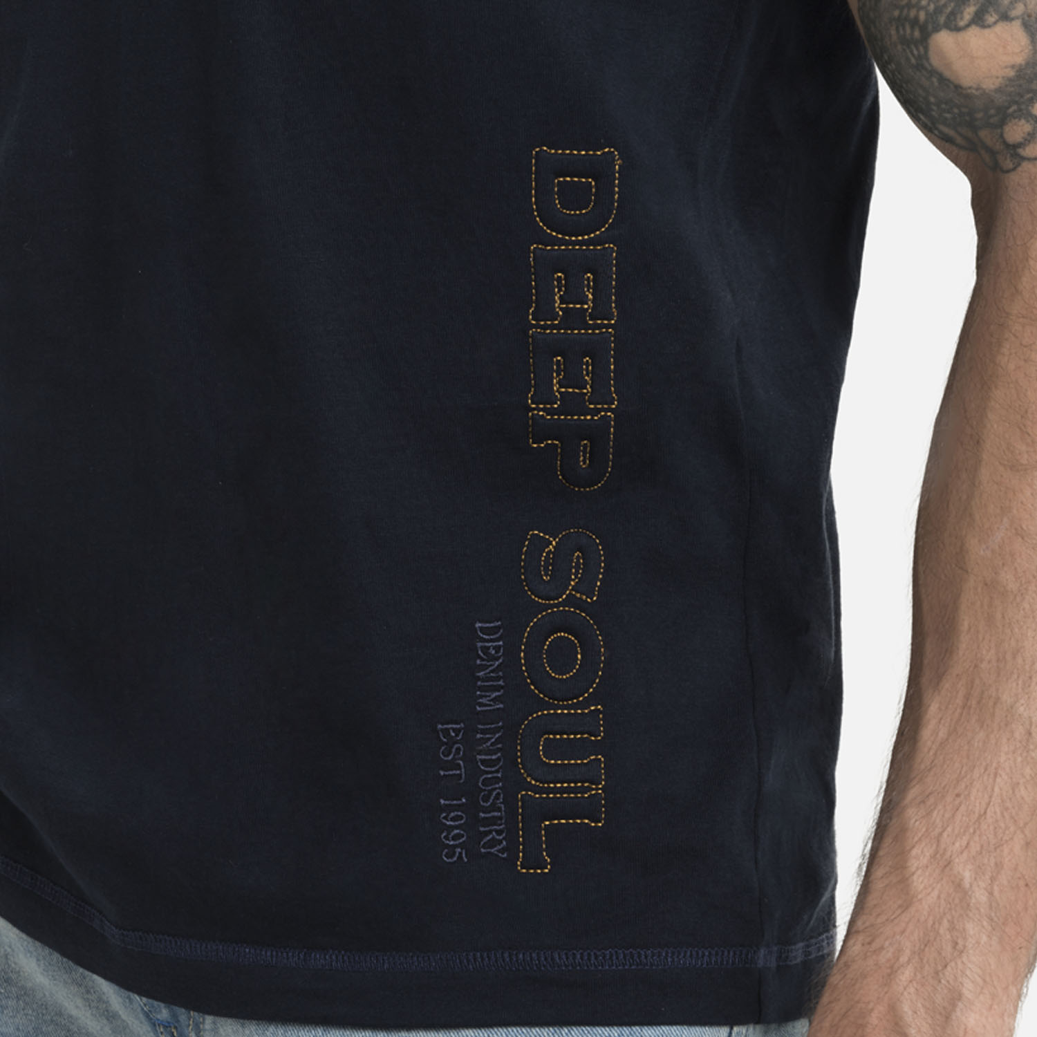 CAMISETA MANGA CORTA COLOR AZUL NOCHE