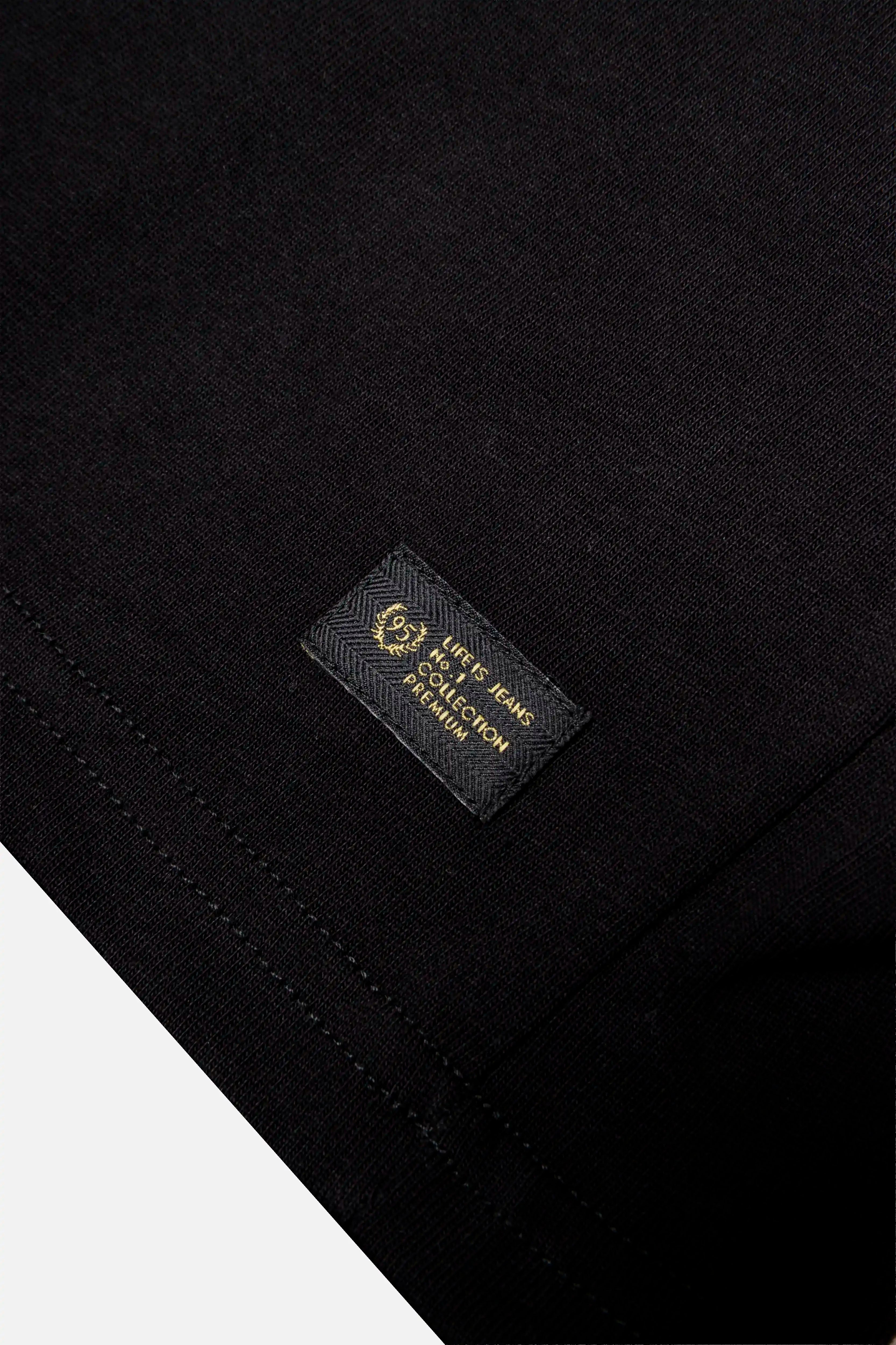 CAMISETA MANGA CORTA COLOR NEGRO