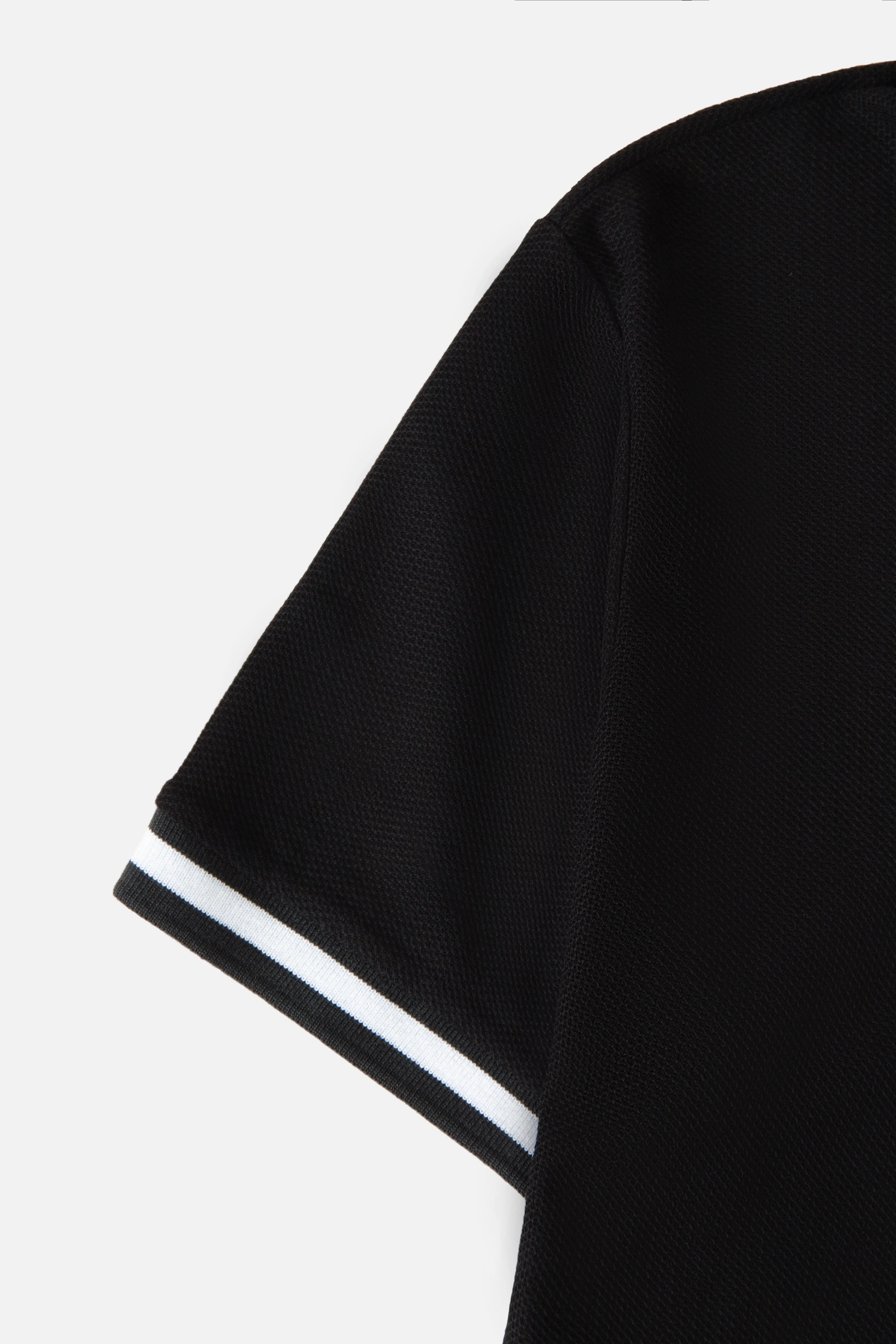 CAMISETA MANGA CORTA COLOR NEGRO