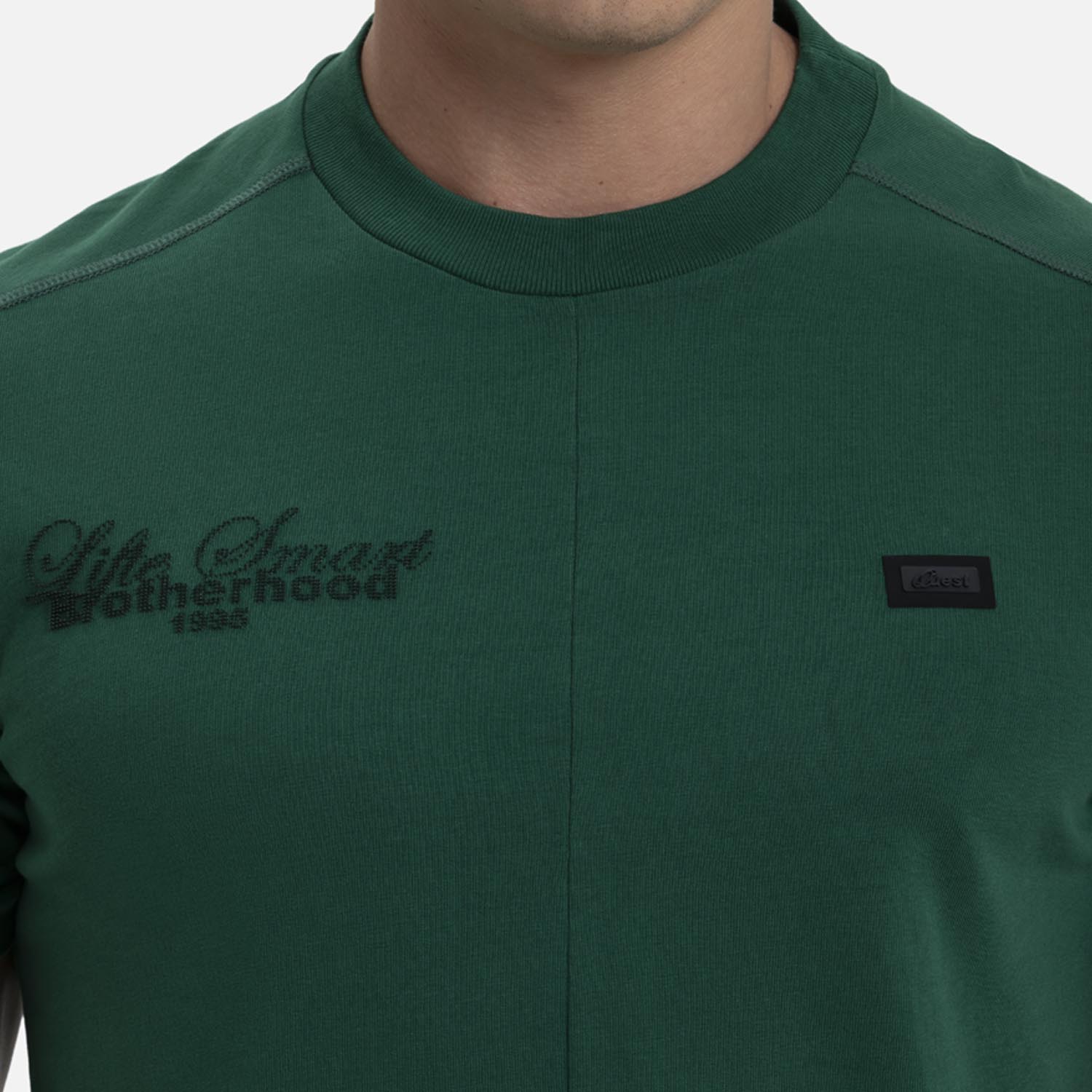 CAMISETA MANGA CORTA COLOR VERDE PRADERA