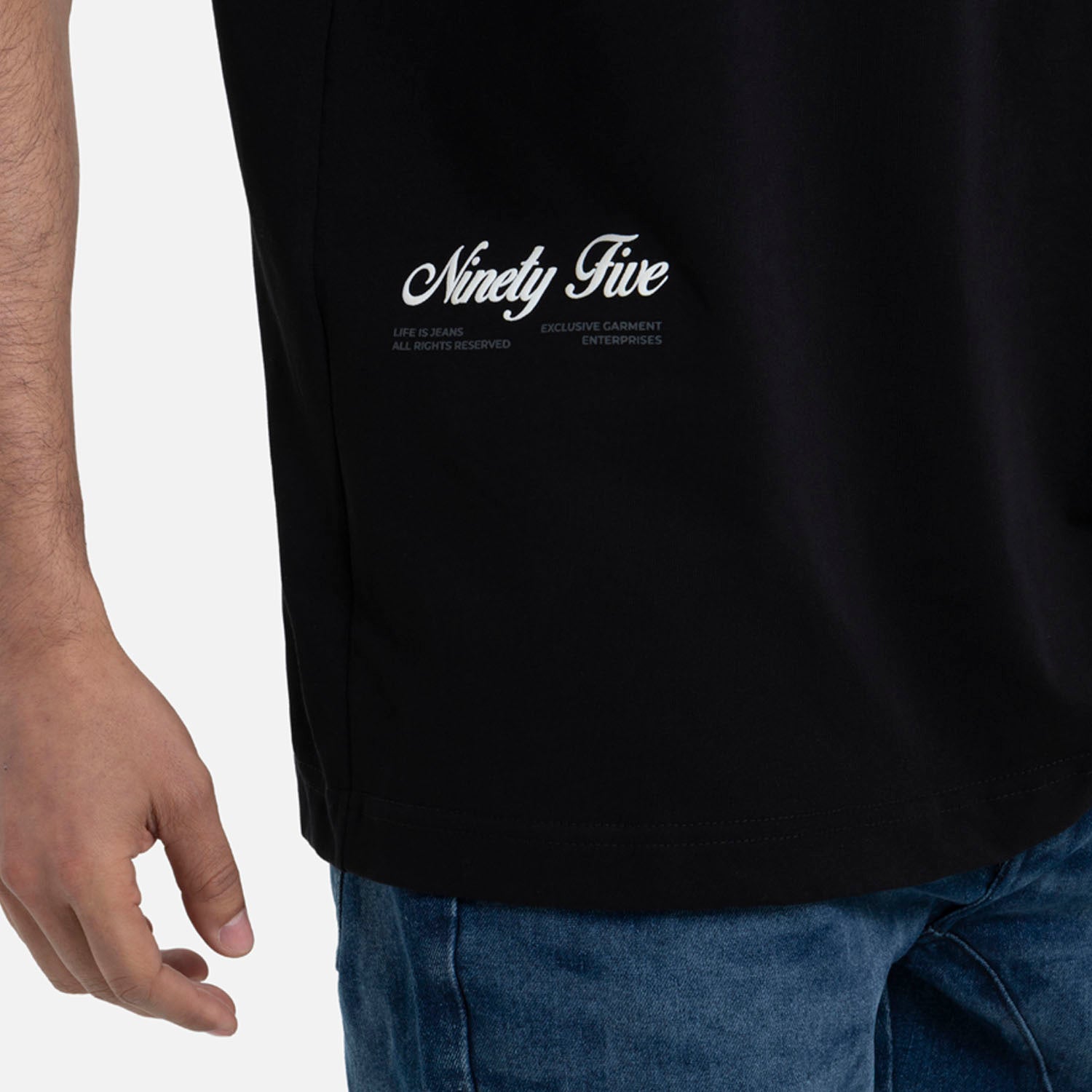 CAMISETA MANGA CORTA COLOR NEGRO