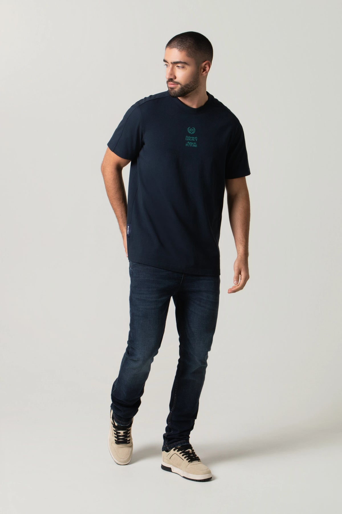 CAMISETA MANGA CORTA COLOR AZUL OSCURO