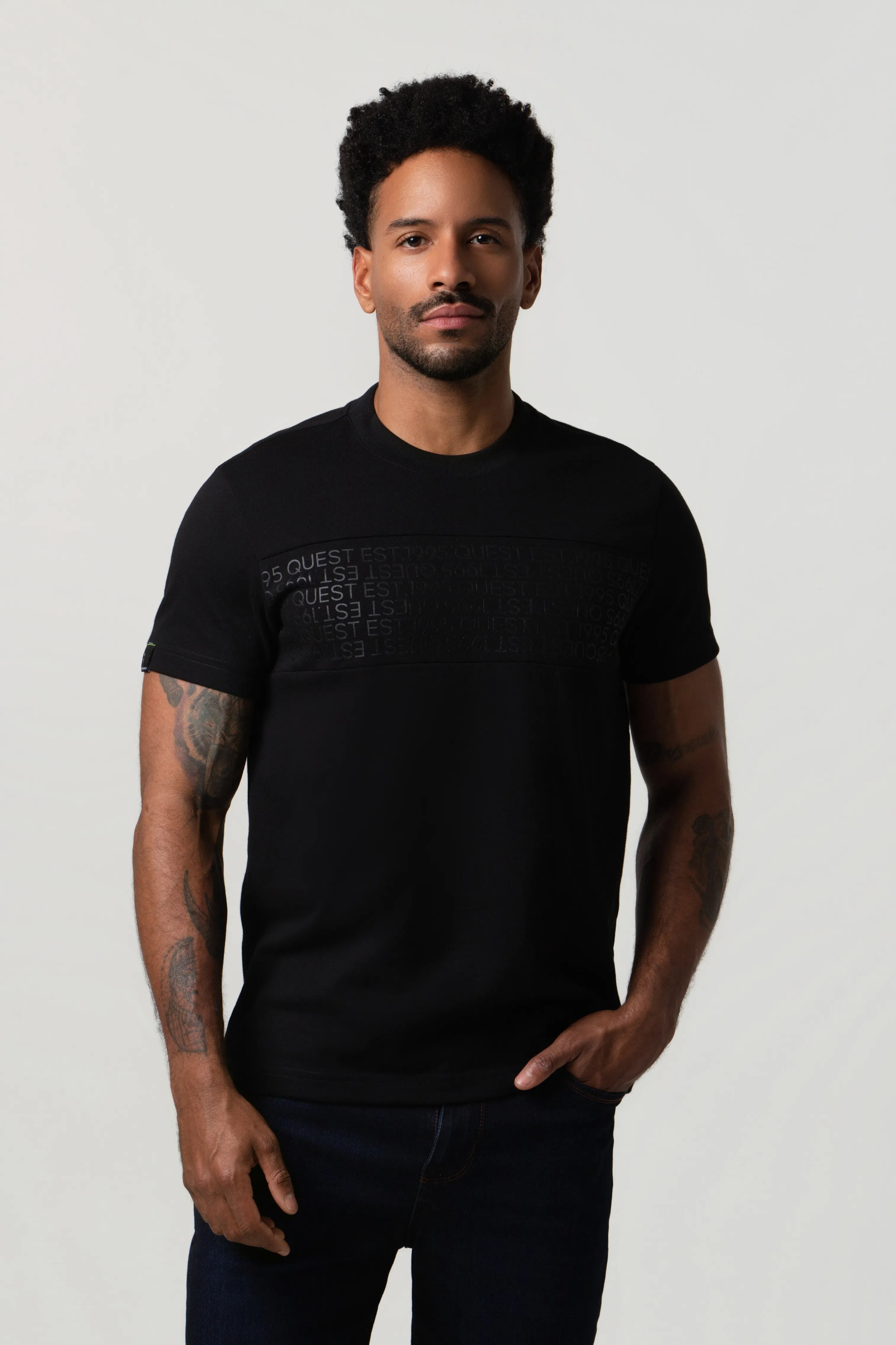 CAMISETA MANGA CORTA COLOR NEGRO