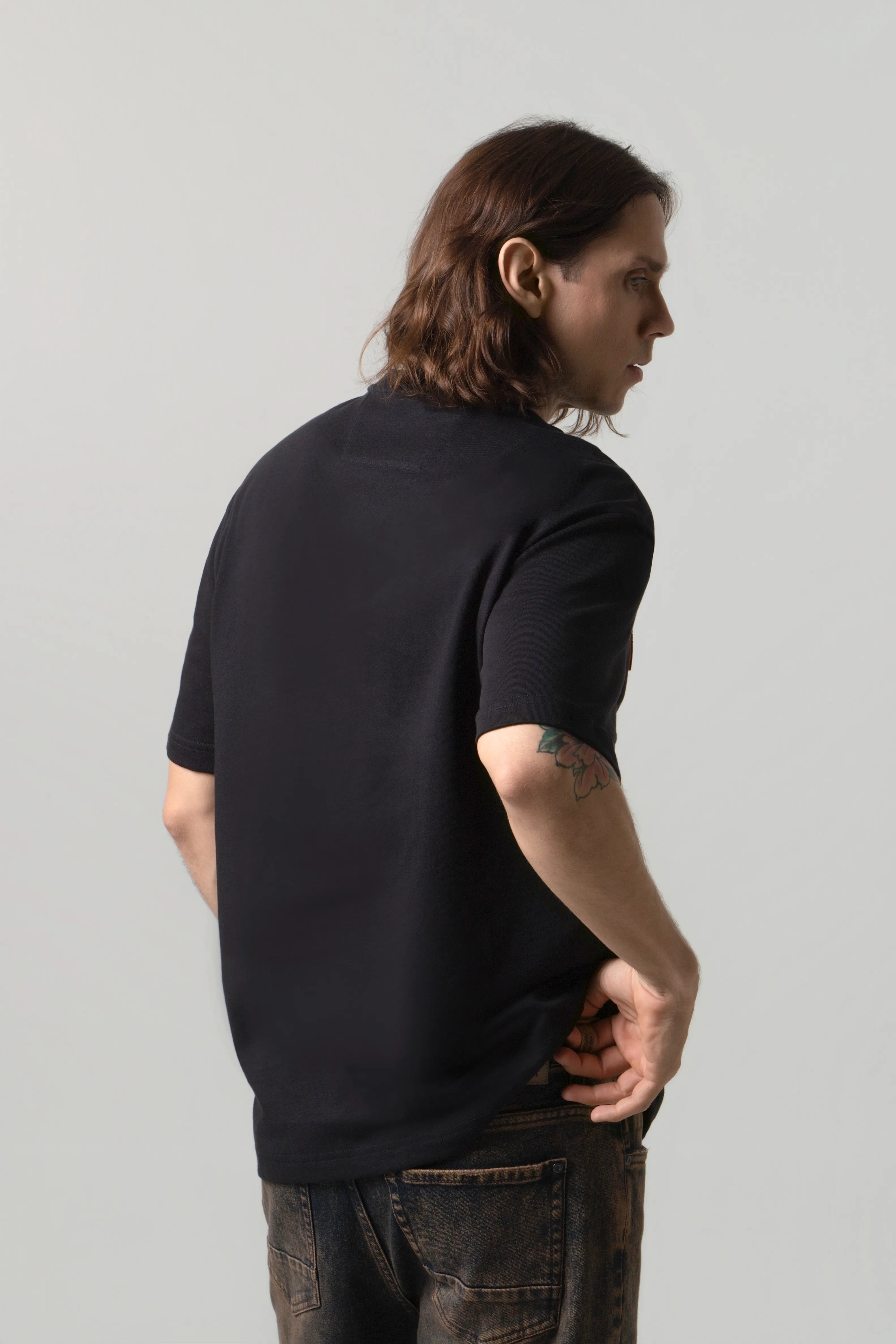 CAMISETA MANGA CORTA COLOR NEGRO