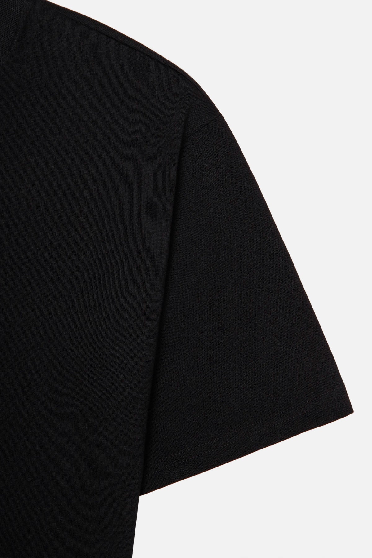 CAMISETA MANGA CORTA COLOR NEGRO