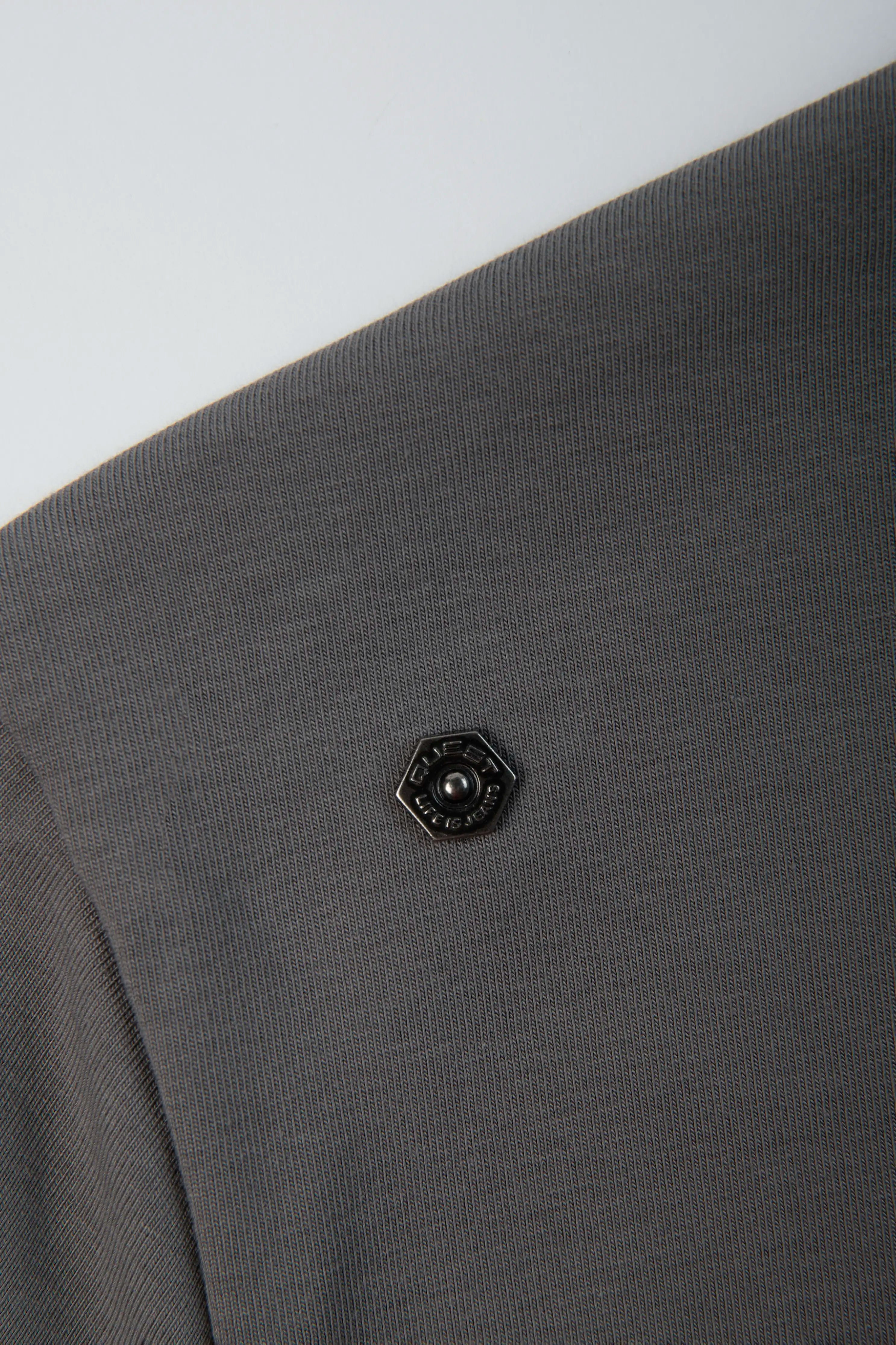 CAMISETA MANGA CORTA COLOR PEWTER