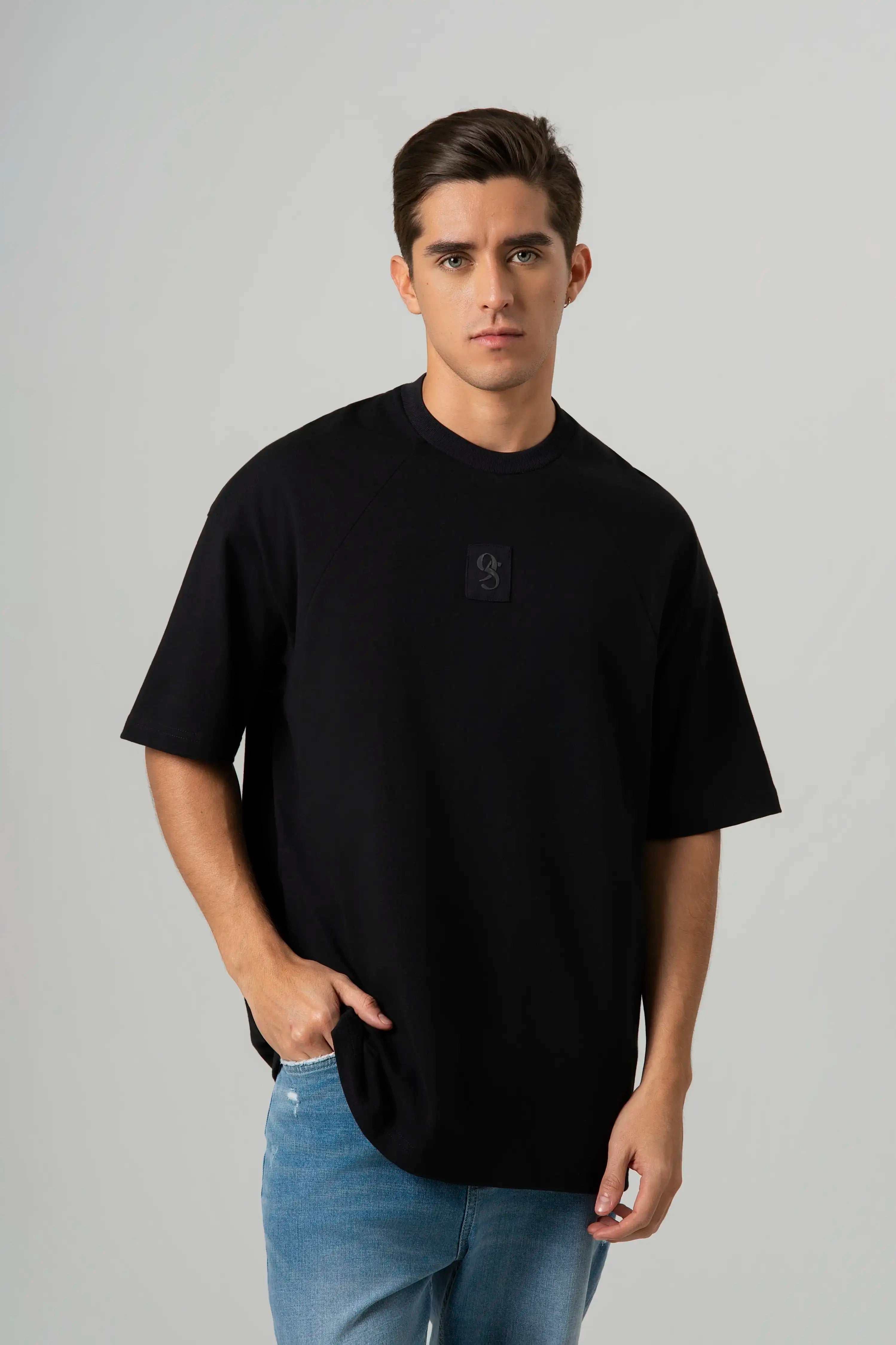 CAMISETA MANGA CORTA COLOR NEGRO