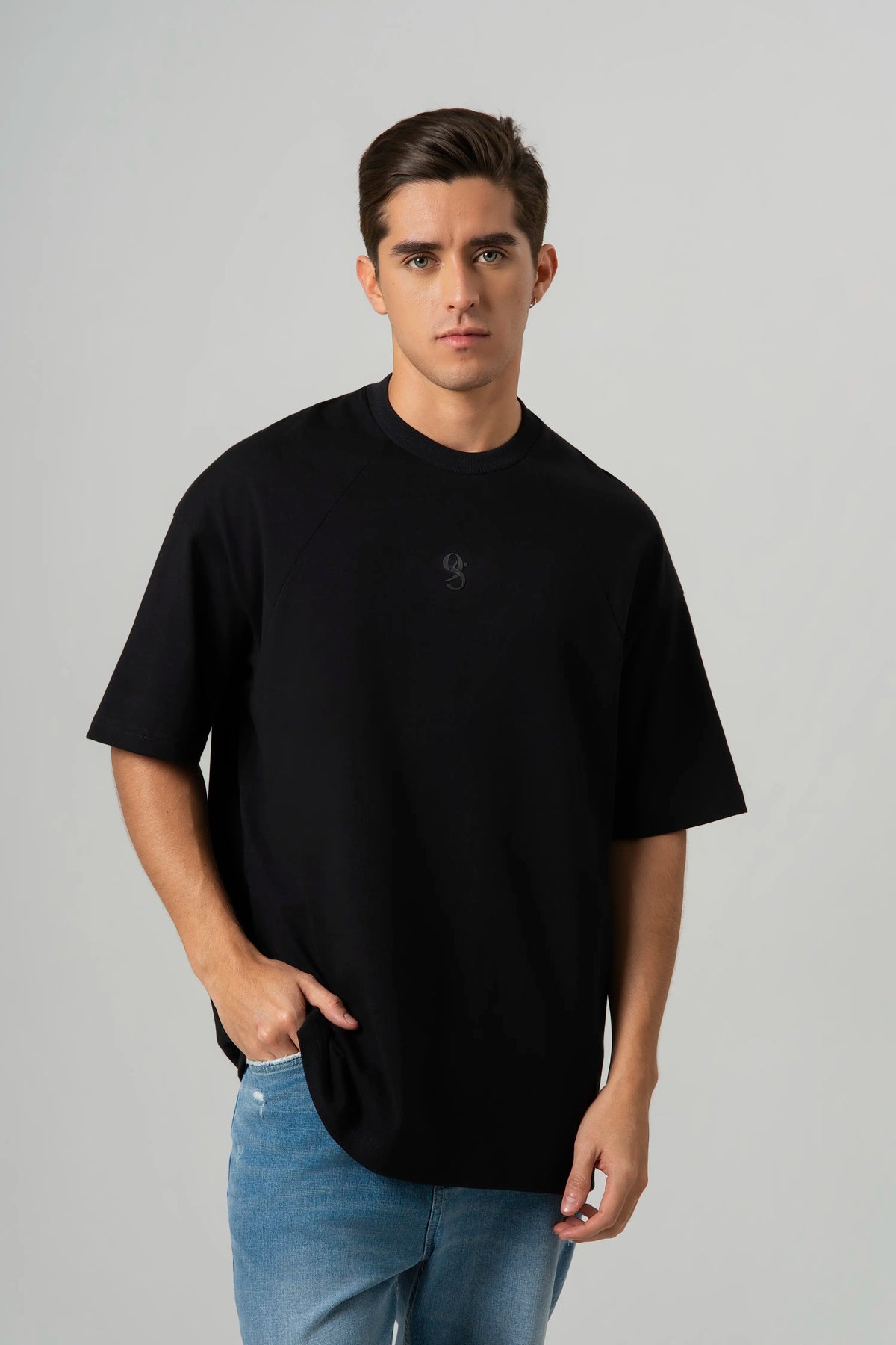 CAMISETA MANGA CORTA COLOR NEGRO