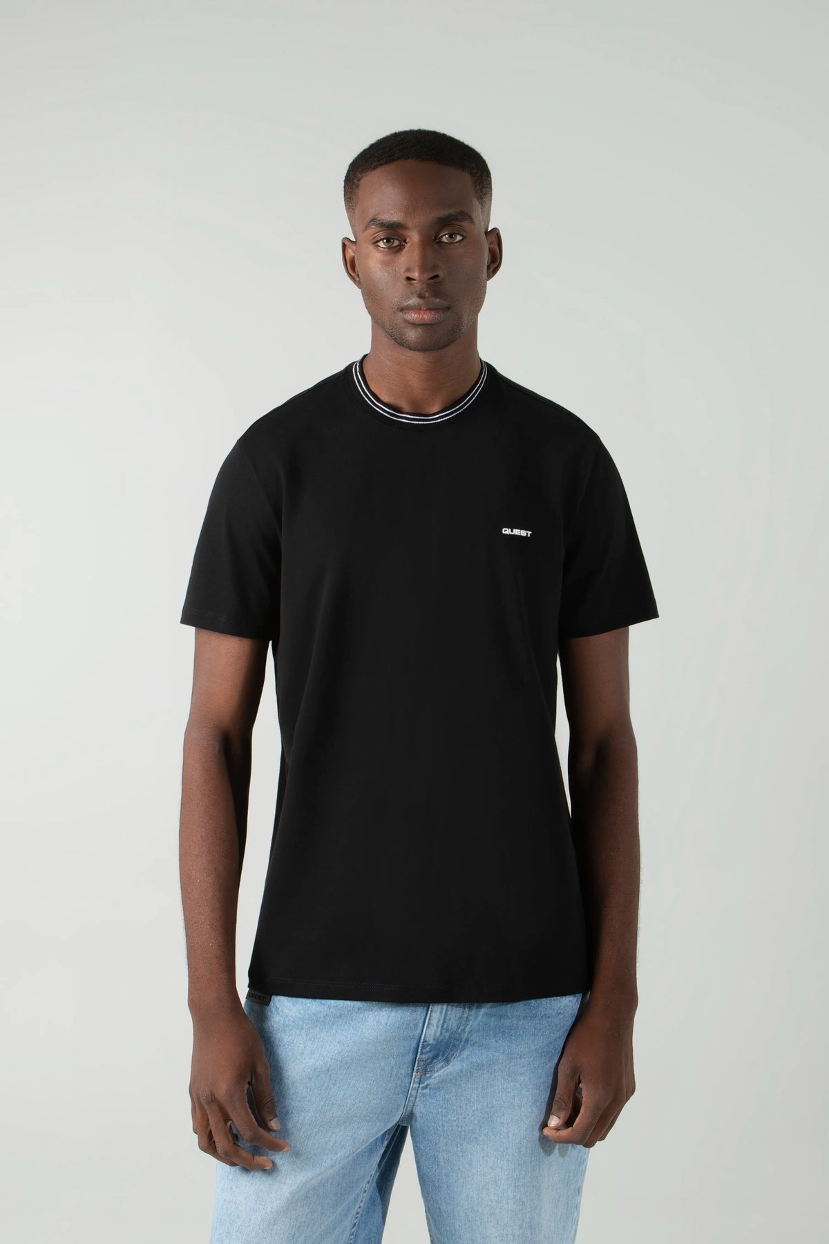 CAMISETA MANGA CORTA COLOR NEGRO