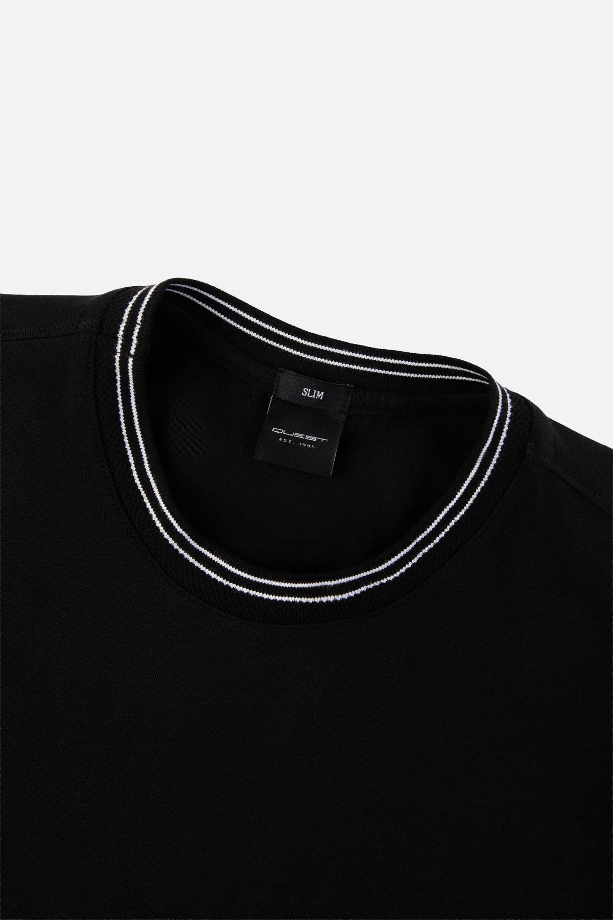 CAMISETA MANGA CORTA COLOR NEGRO