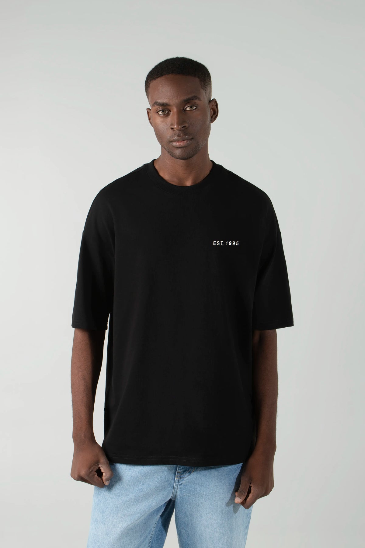 CAMISETA MANGA CORTA COLOR NEGRO