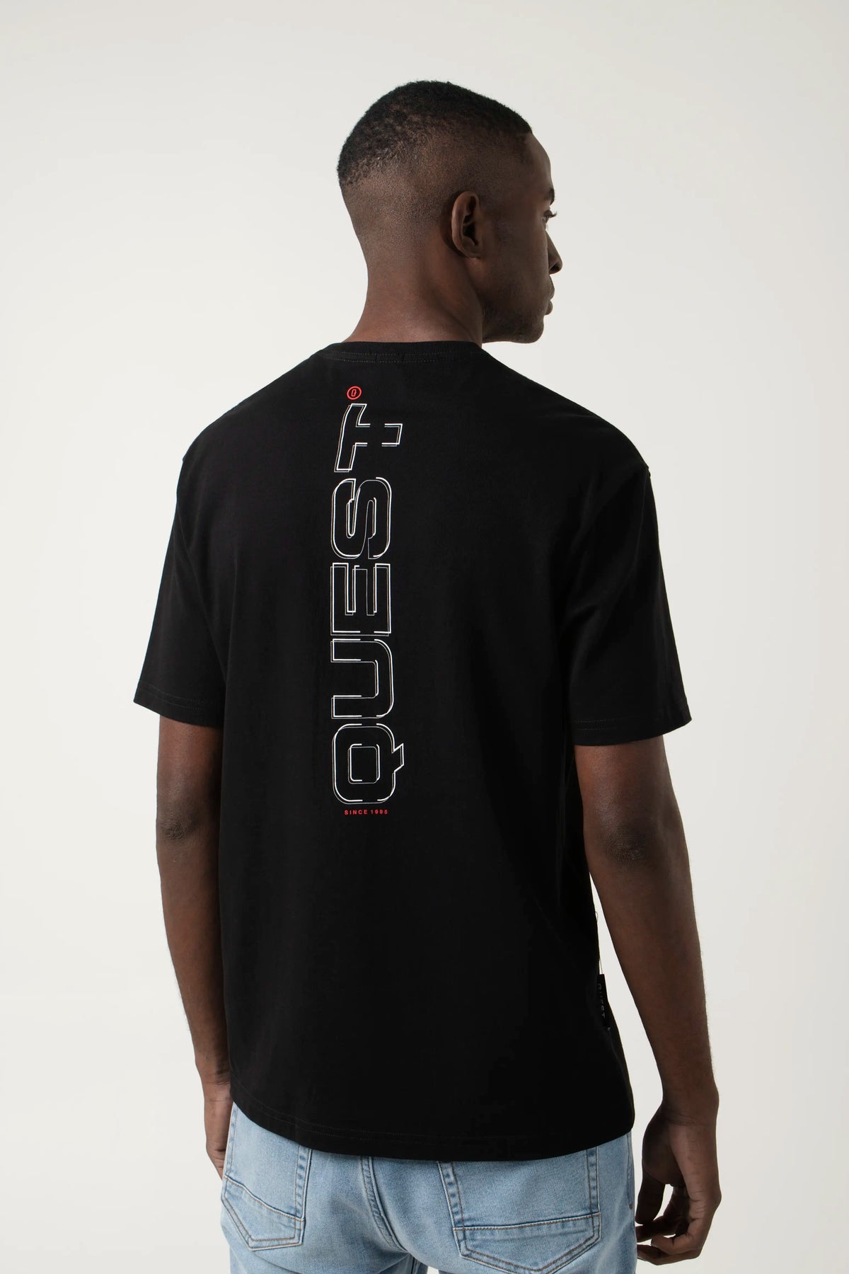 CAMISETA MANGA CORTA COLOR NEGRO
