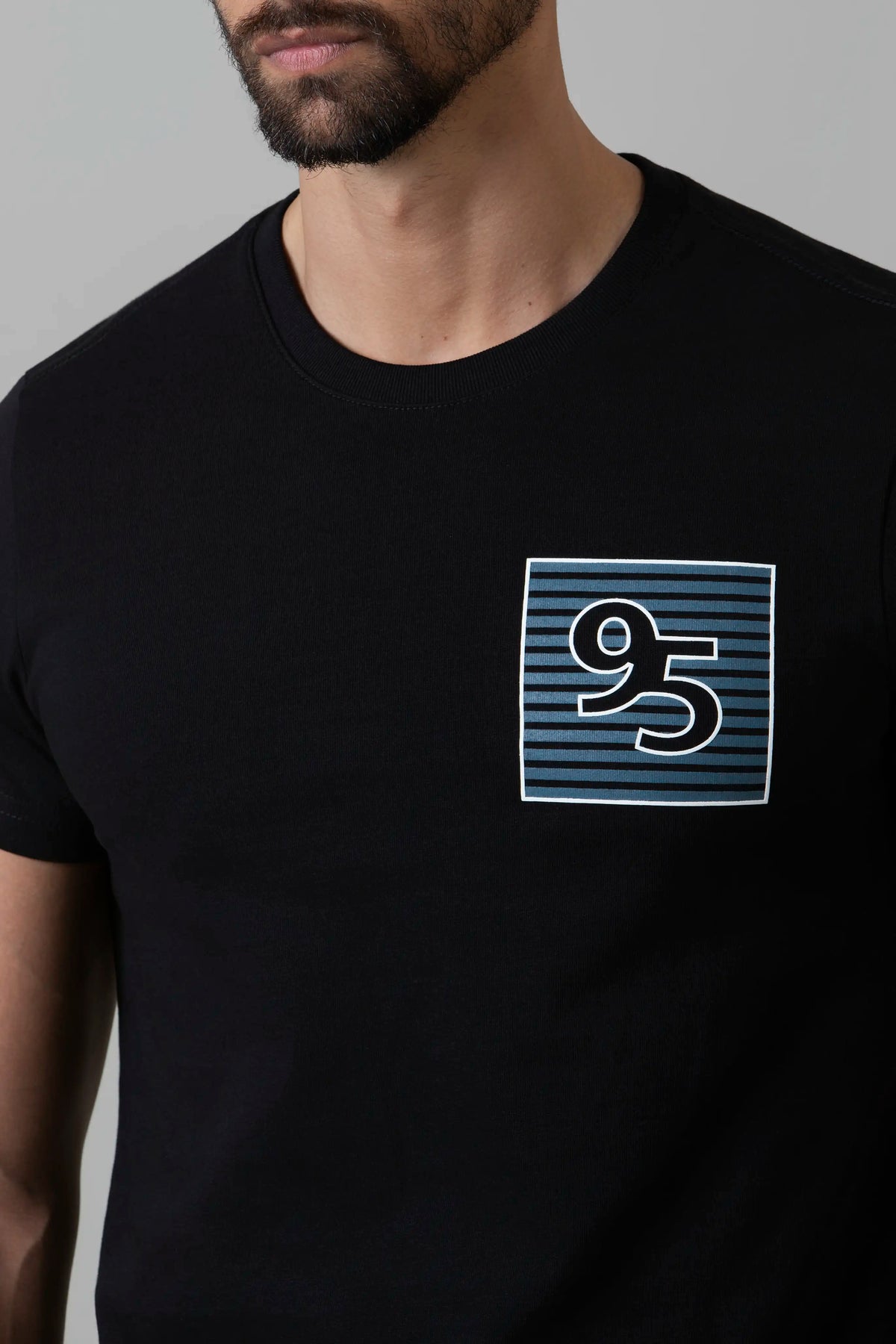 CAMISETA MANGA CORTA COLOR NEGRO