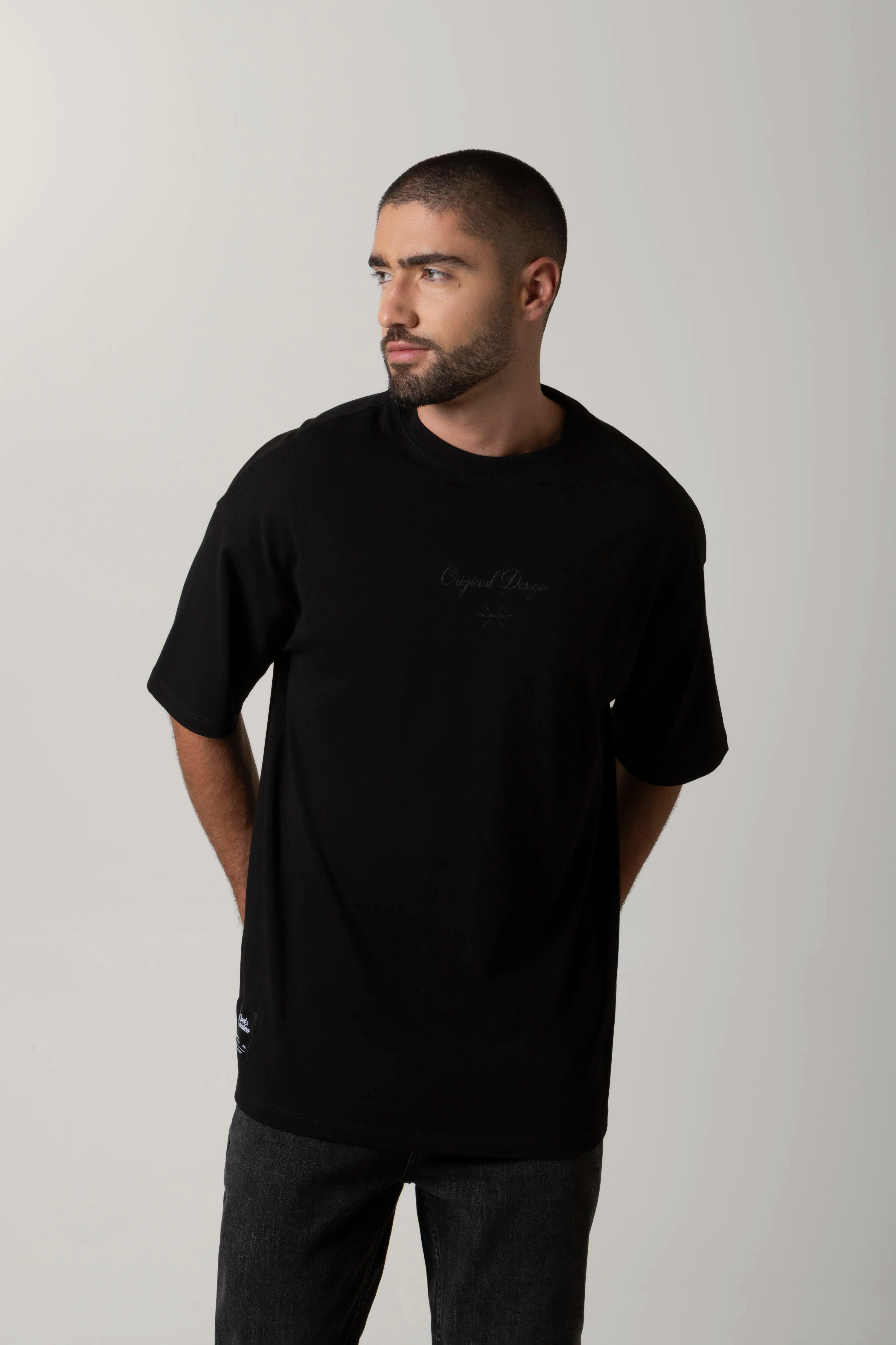 CAMISETA MANGA CORTA COLOR NEGRO