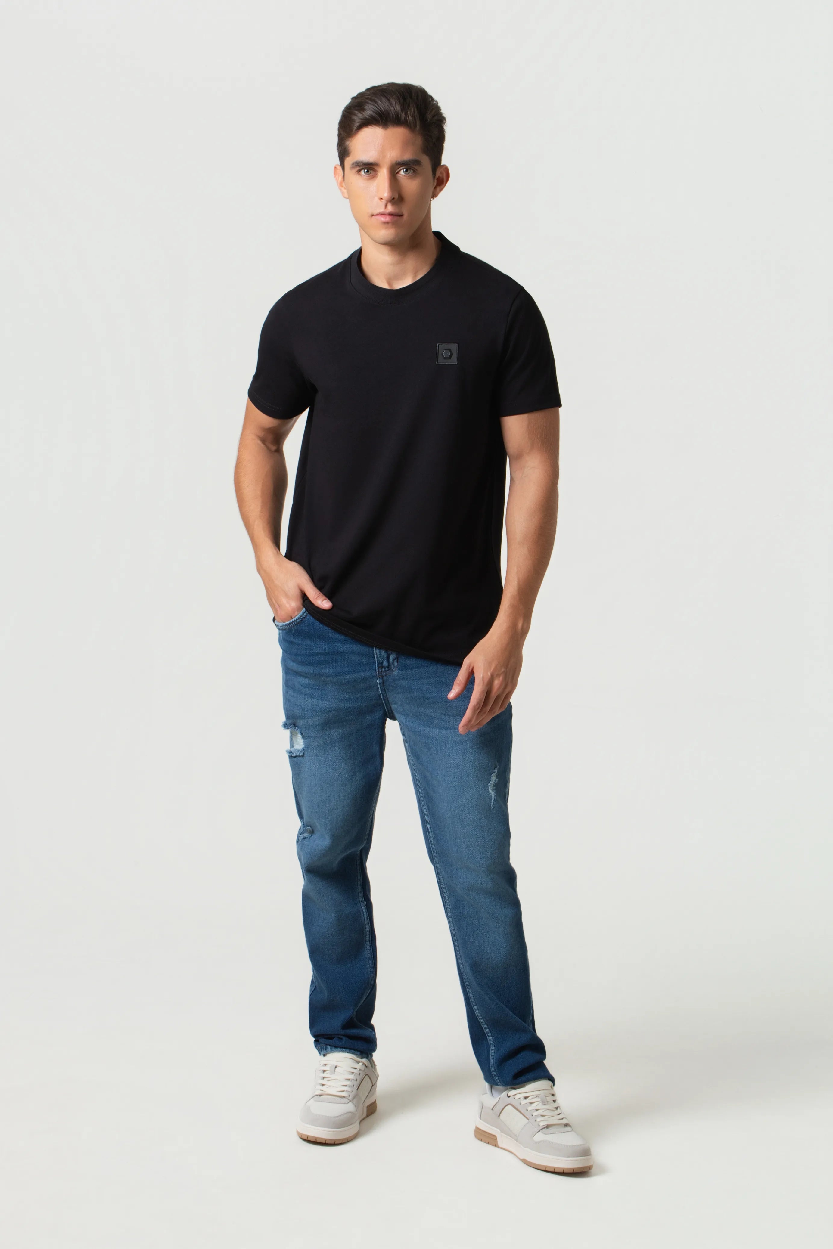 CAMISETA PREMIUM MANGA CORTA COLOR NEGRO