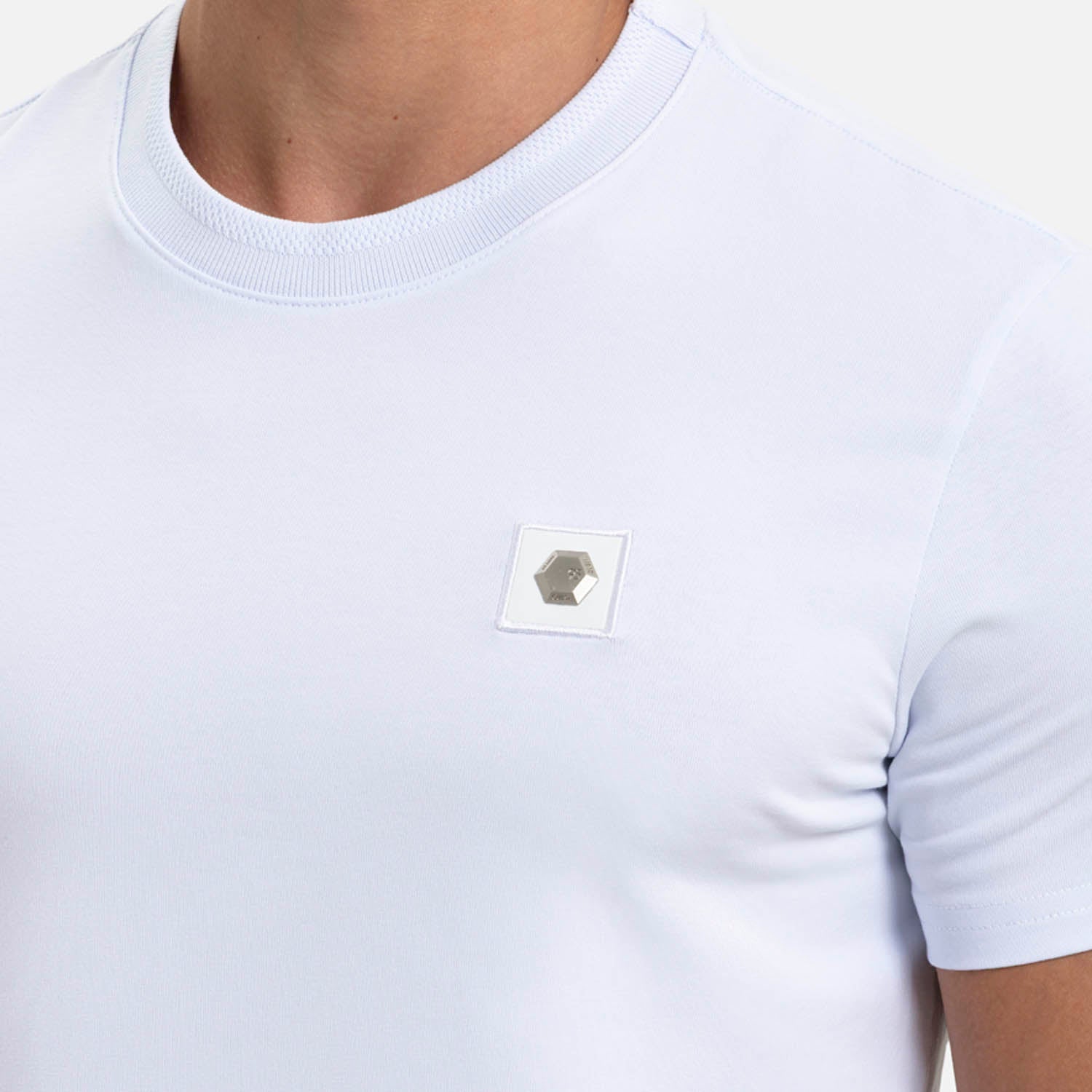 CAMISETA PREMIUM MANGA CORTA COLOR BLANCO OPTICO