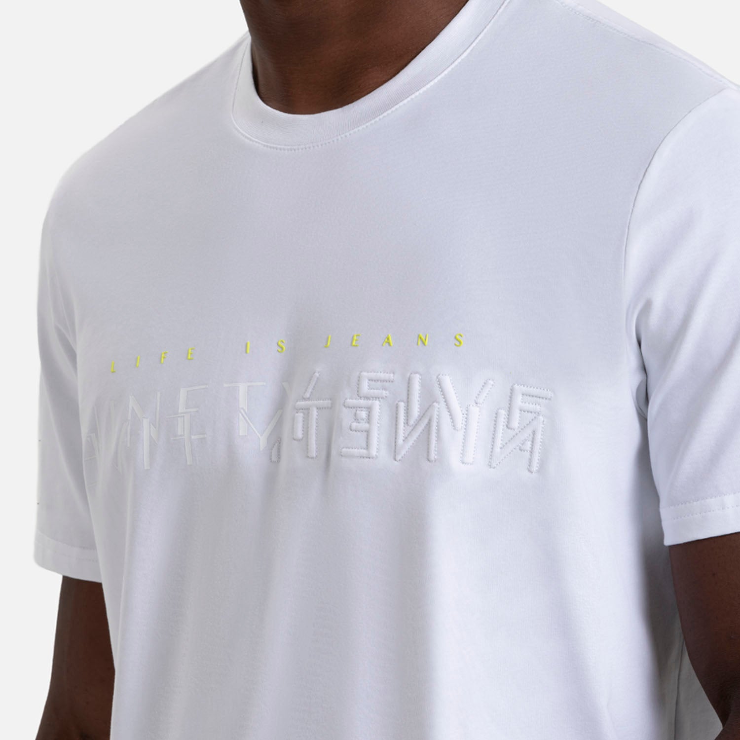 CAMISETA PREMIUM MANGA CORTA COLOR BLANCO OPTICO