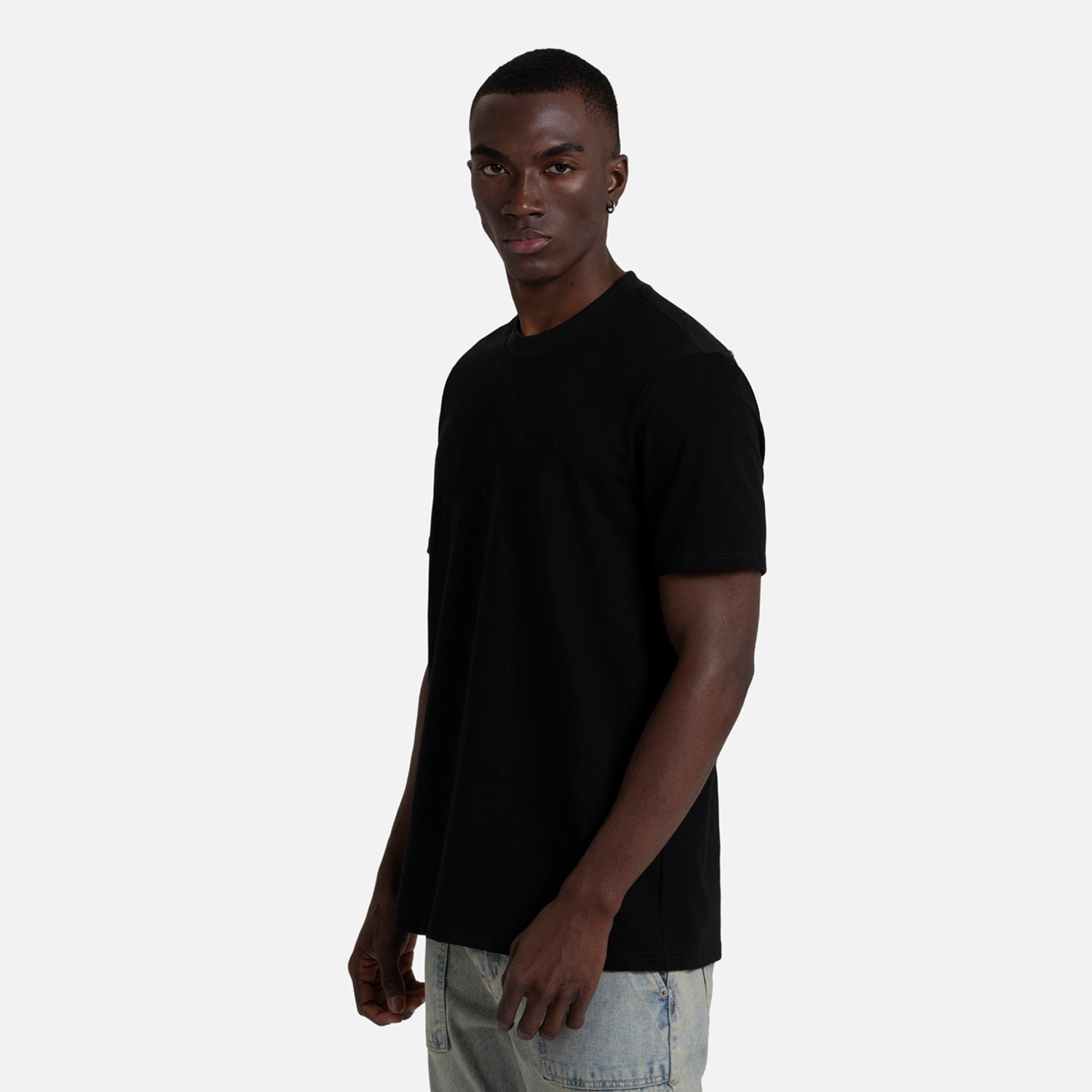 CAMISETA PREMIUM MANGA CORTA COLOR NEGRO