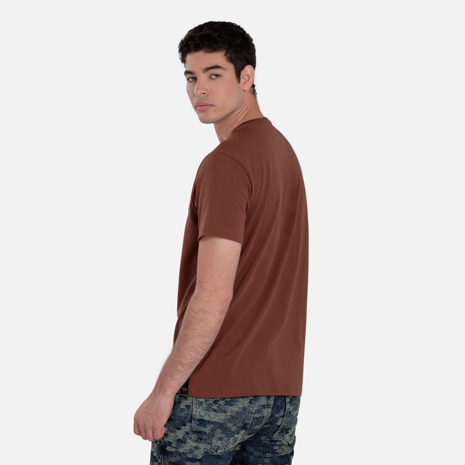 CAMISETA PREMIUM MANGA CORTA COLOR BRUNETTE