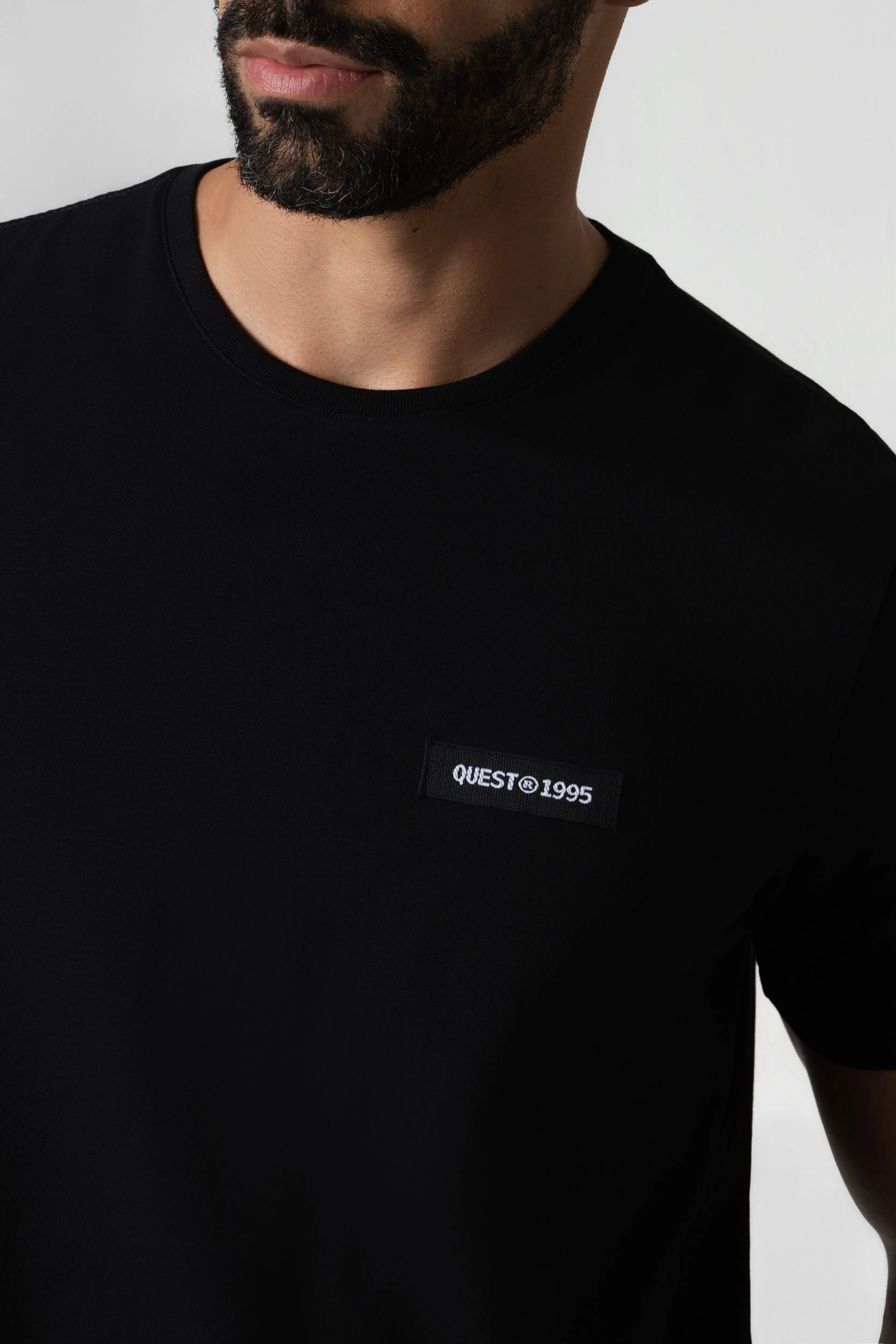 CAMISETA PREMIUM MANGA CORTA COLOR NEGRO