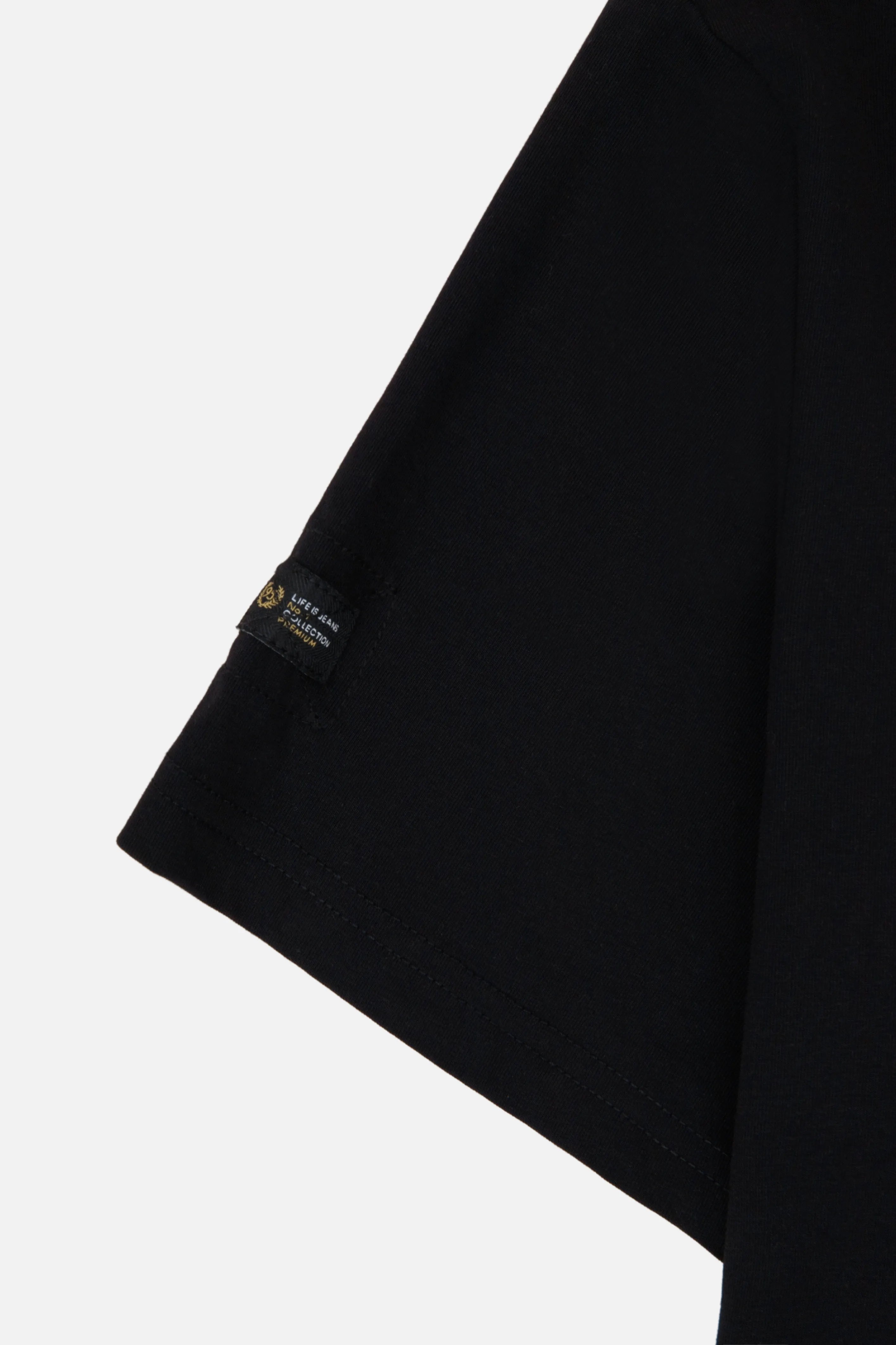 CAMISETA PREMIUM MANGA CORTA COLOR NEGRO