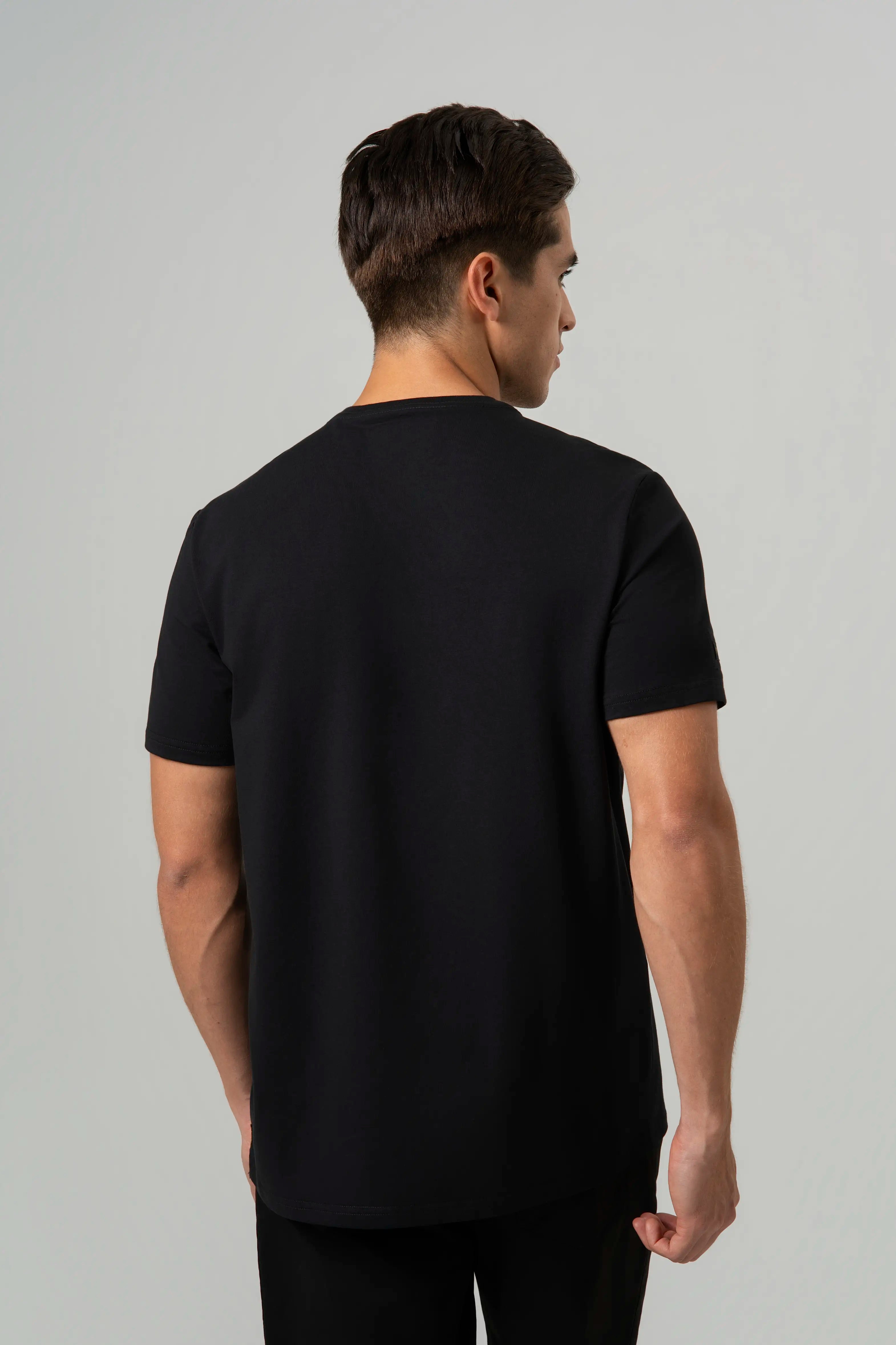 CAMISETA PREMIUM MANGA CORTA COLOR NEGRO