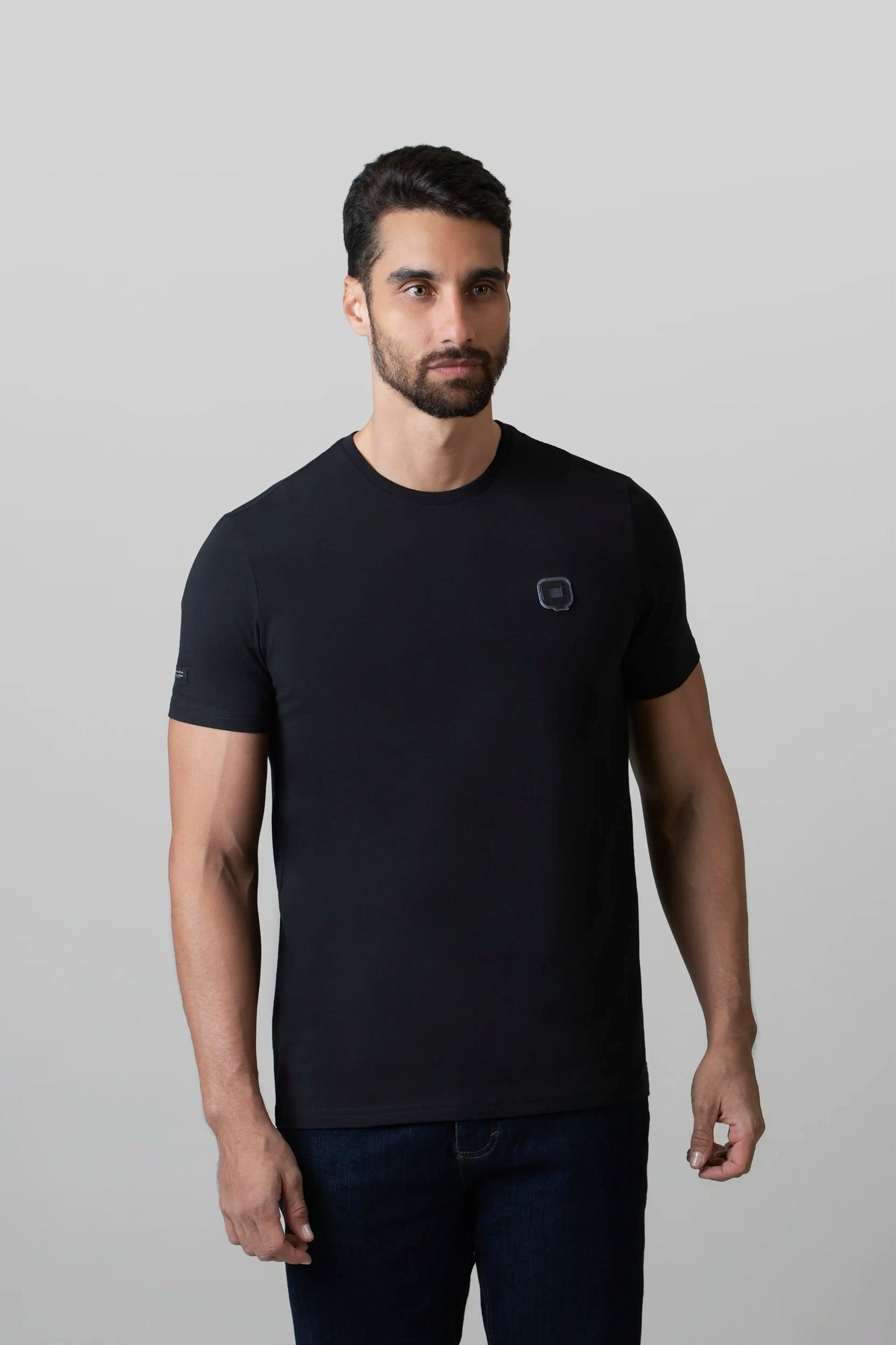 CAMISETA PREMIUM MANGA CORTA COLOR NEGRO