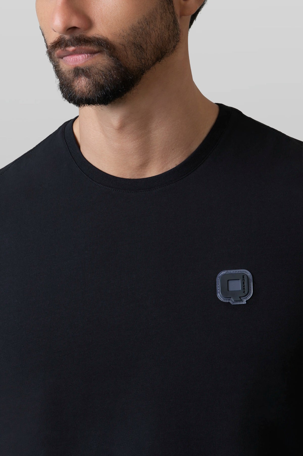 CAMISETA PREMIUM MANGA CORTA COLOR NEGRO