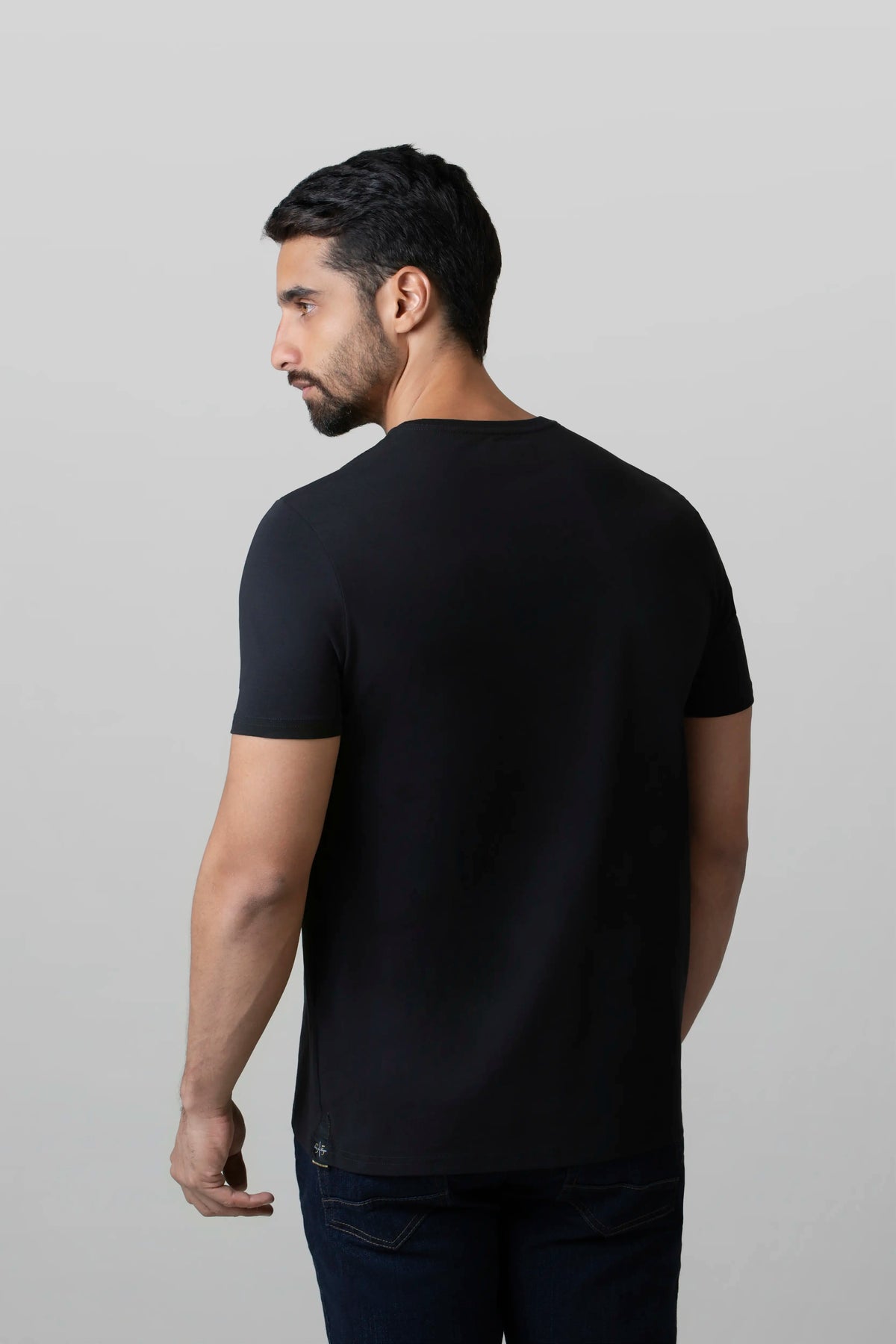 CAMISETA PREMIUM MANGA CORTA COLOR NEGRO