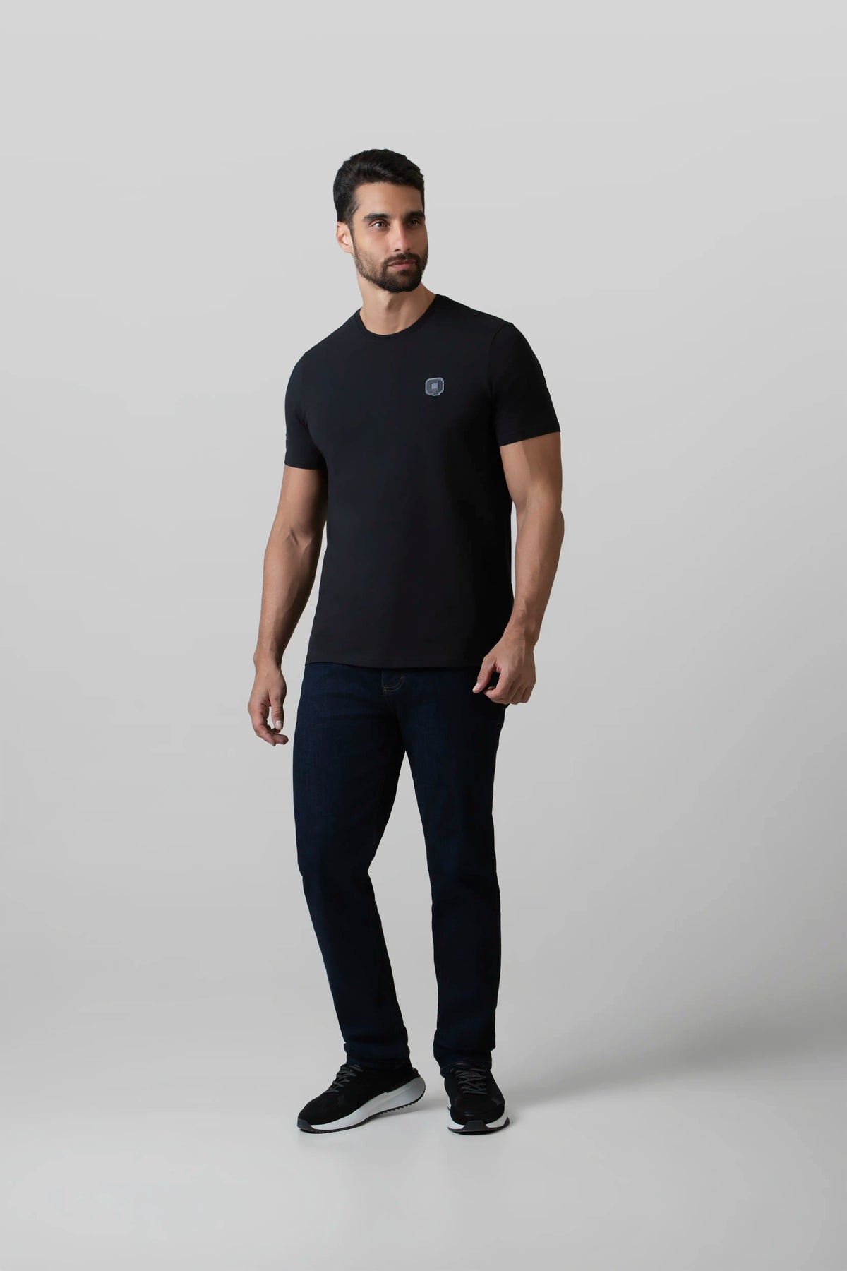 CAMISETA PREMIUM MANGA CORTA COLOR NEGRO