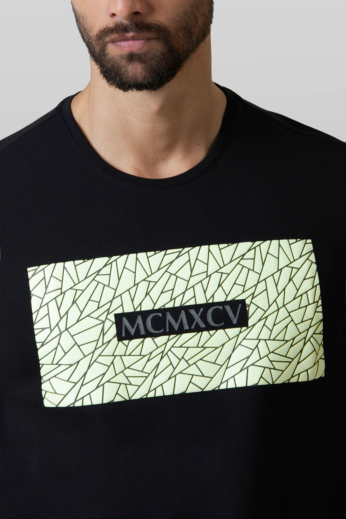 CAMISETA PREMIUM MANGA CORTA COLOR NEGRO