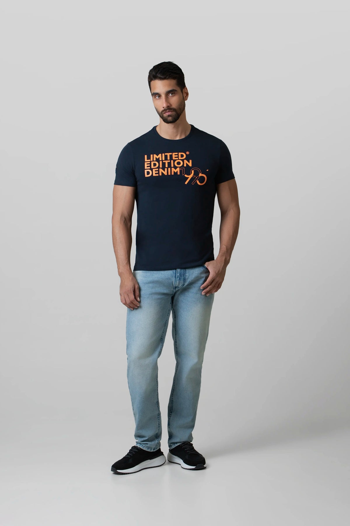 CAMISETA PREMIUM MANGA CORTA COLOR AZUL OSCURO