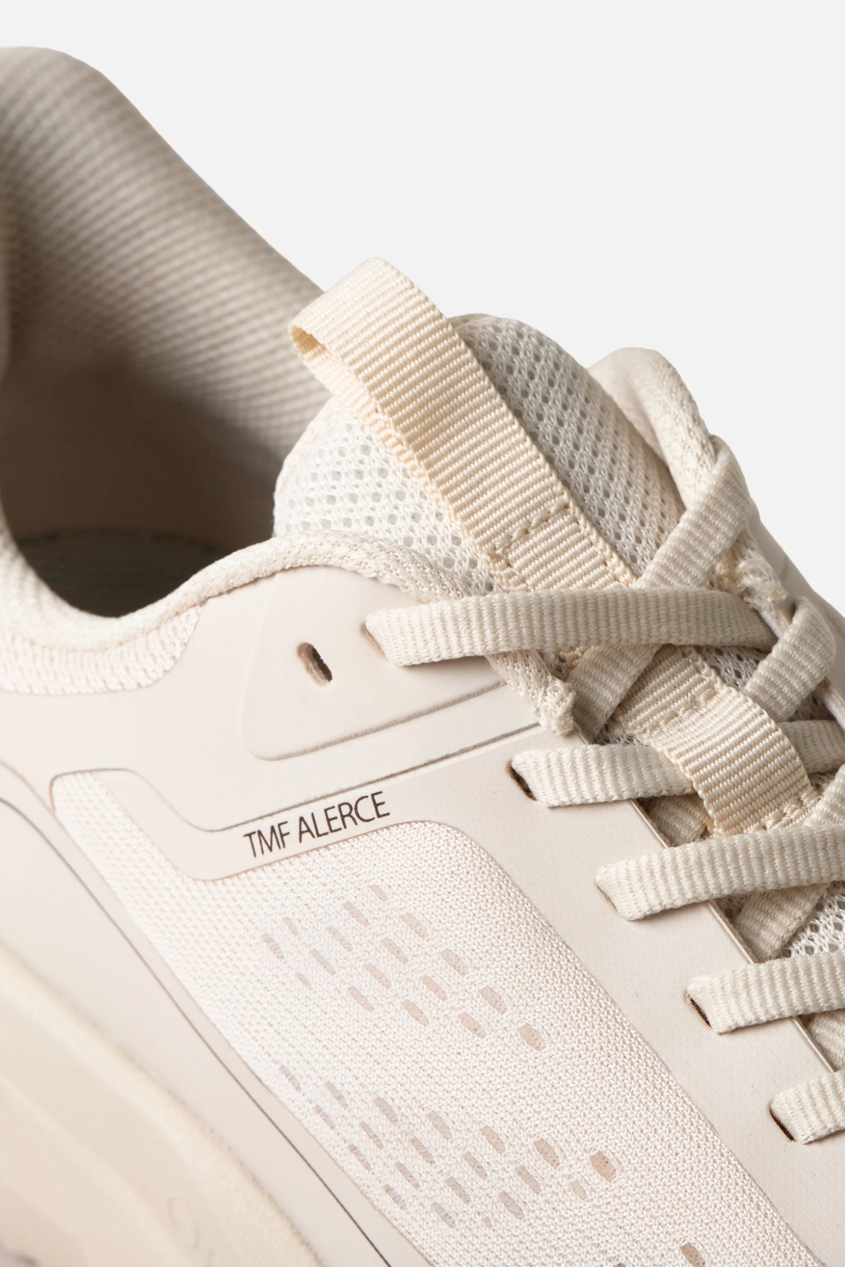 ZAPATOS DEPORTIVO COLOR BEIGE