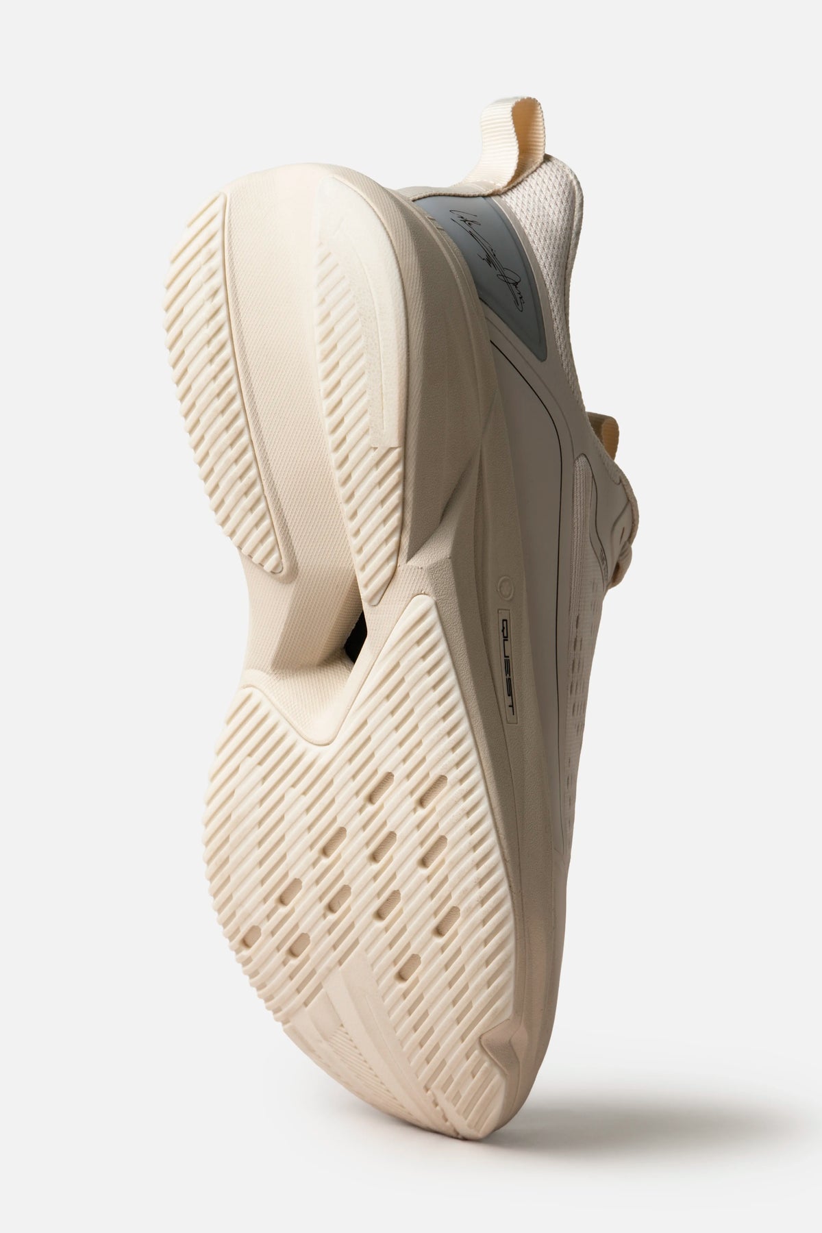 ZAPATOS DEPORTIVO COLOR BEIGE