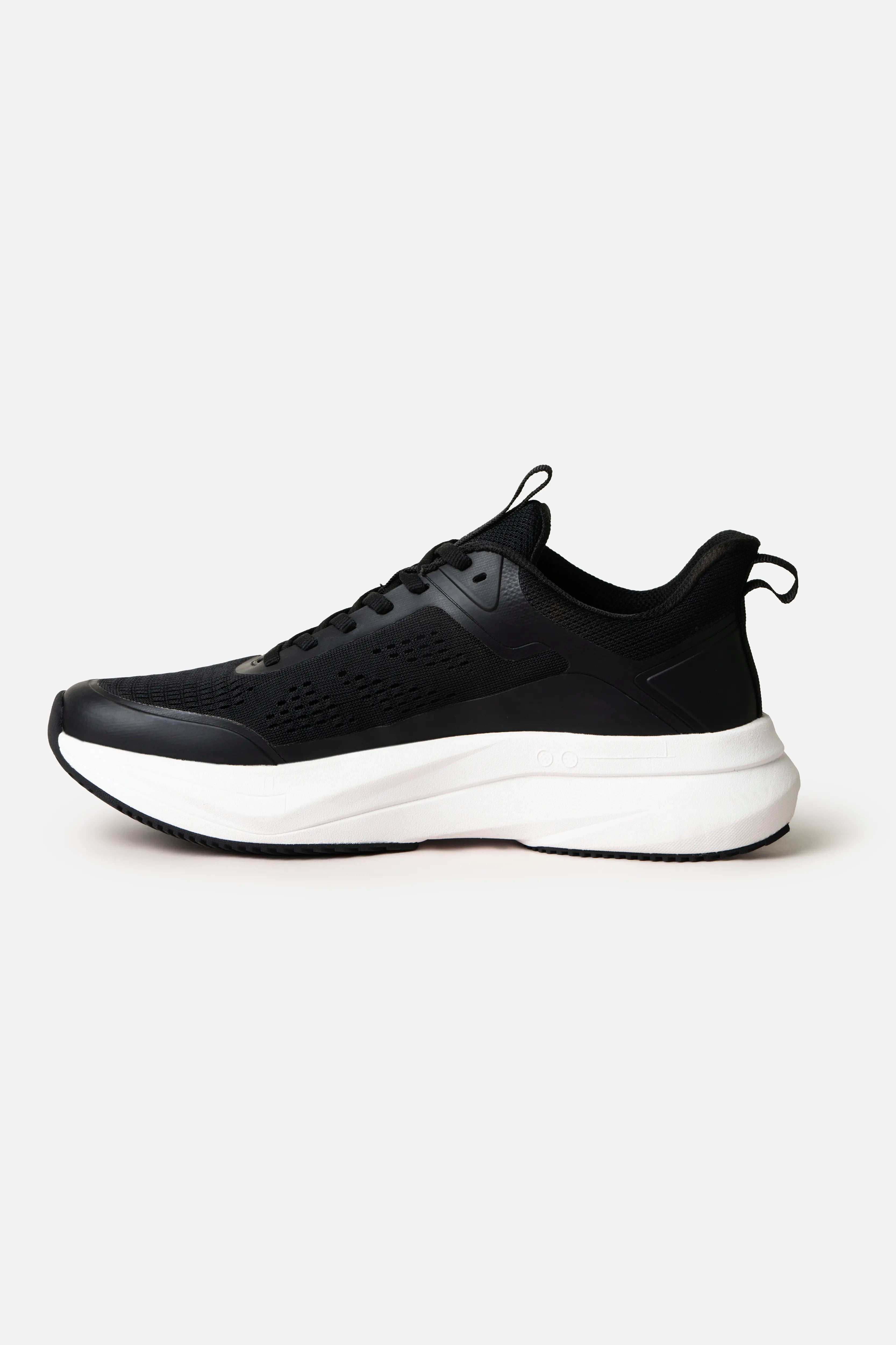 ZAPATOS DEPORTIVO COLOR NEGRO - BLANCO