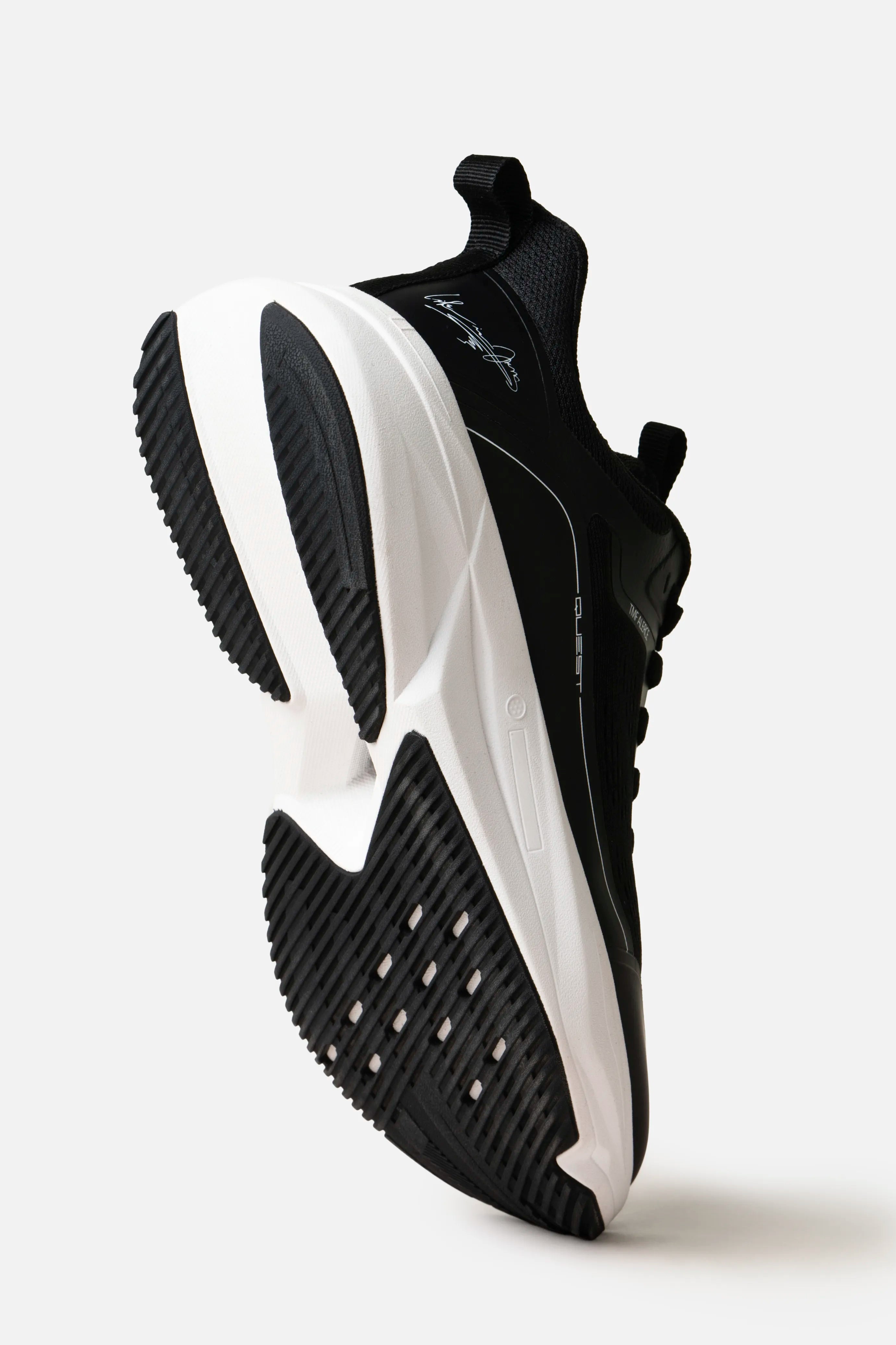 ZAPATOS DEPORTIVO COLOR NEGRO - BLANCO