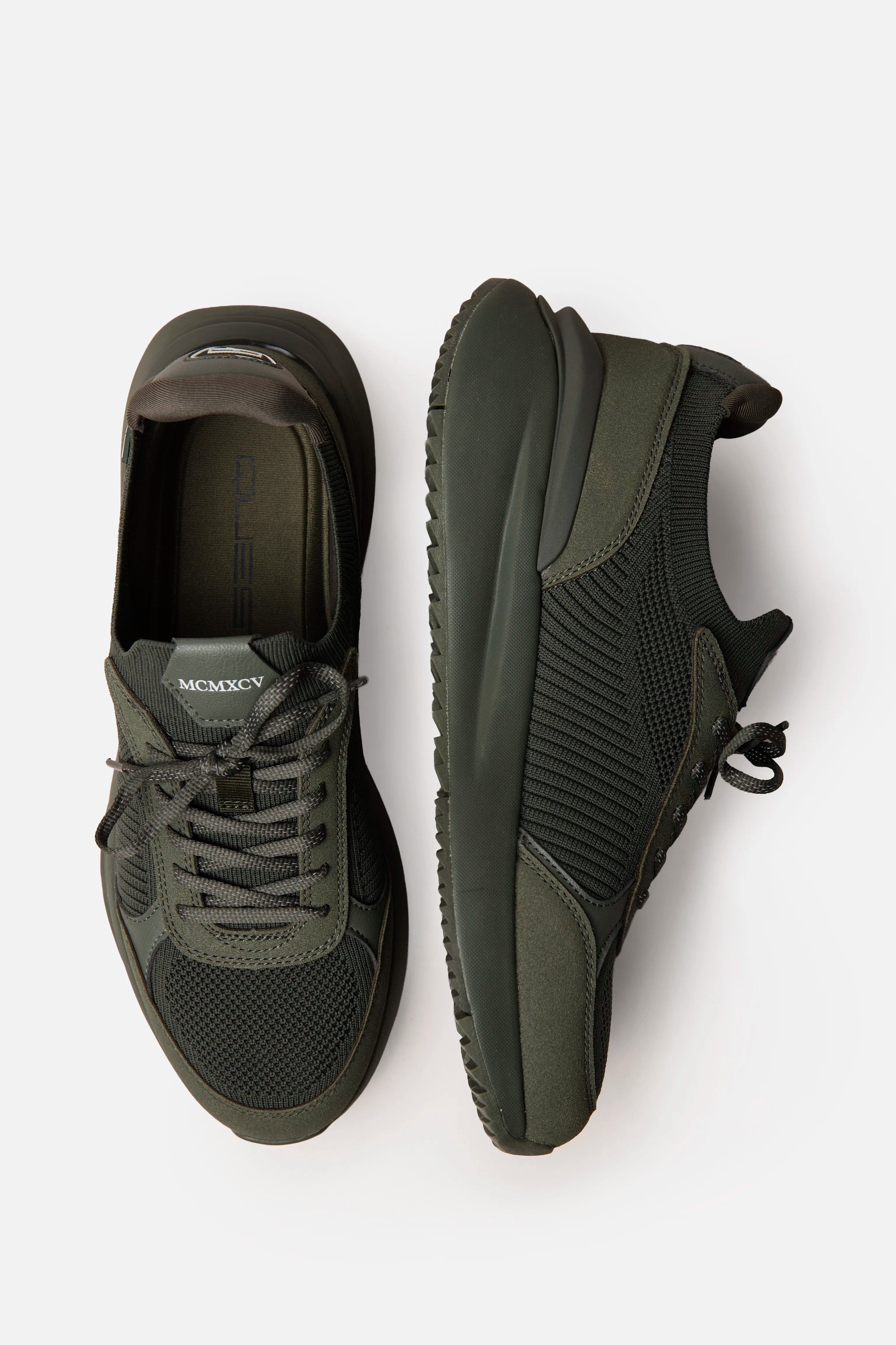 ZAPATOS CASUAL COLOR VERDE MILITAR